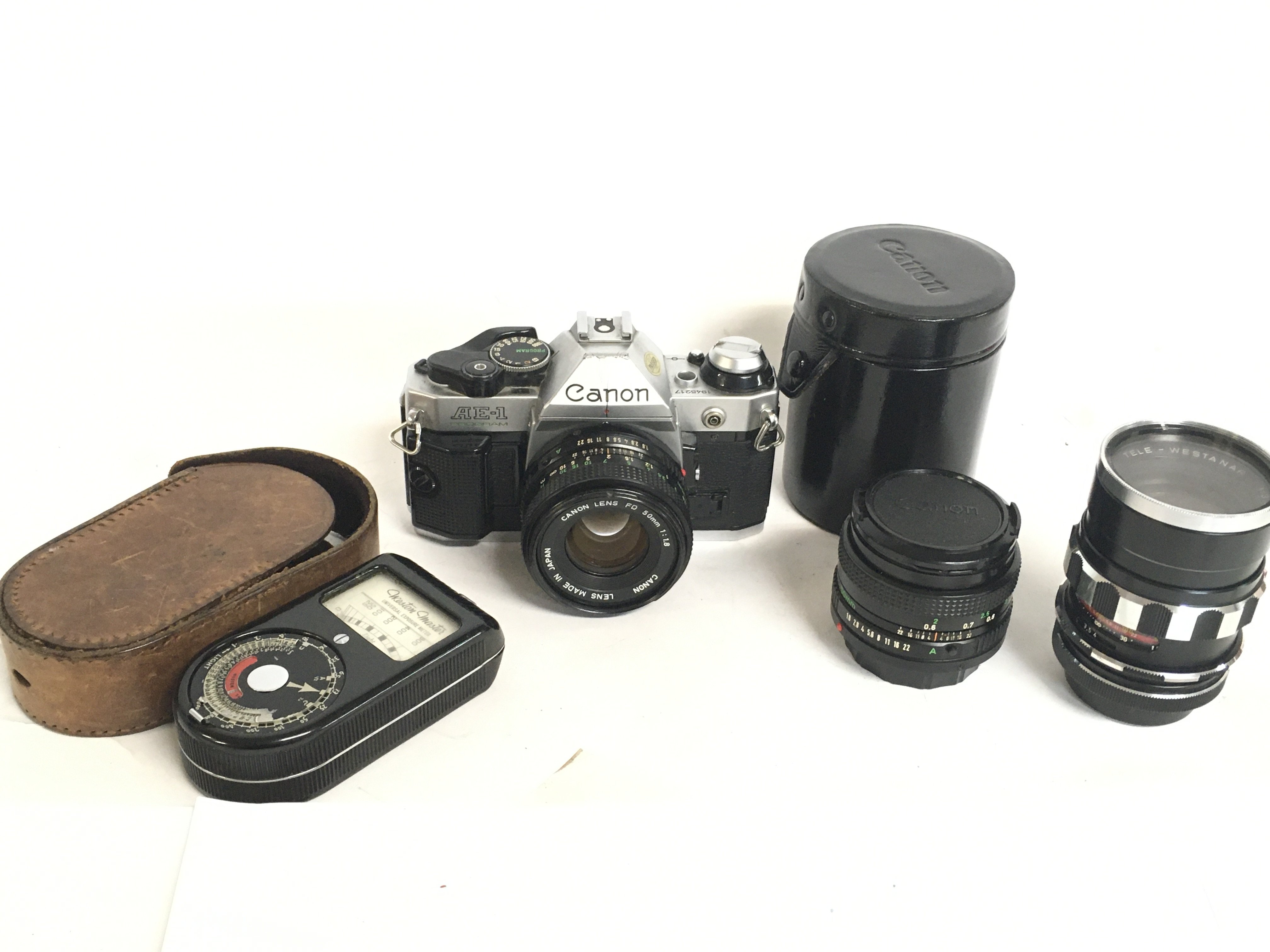 A collection of camera equipment including a Canon - Image 2 of 2