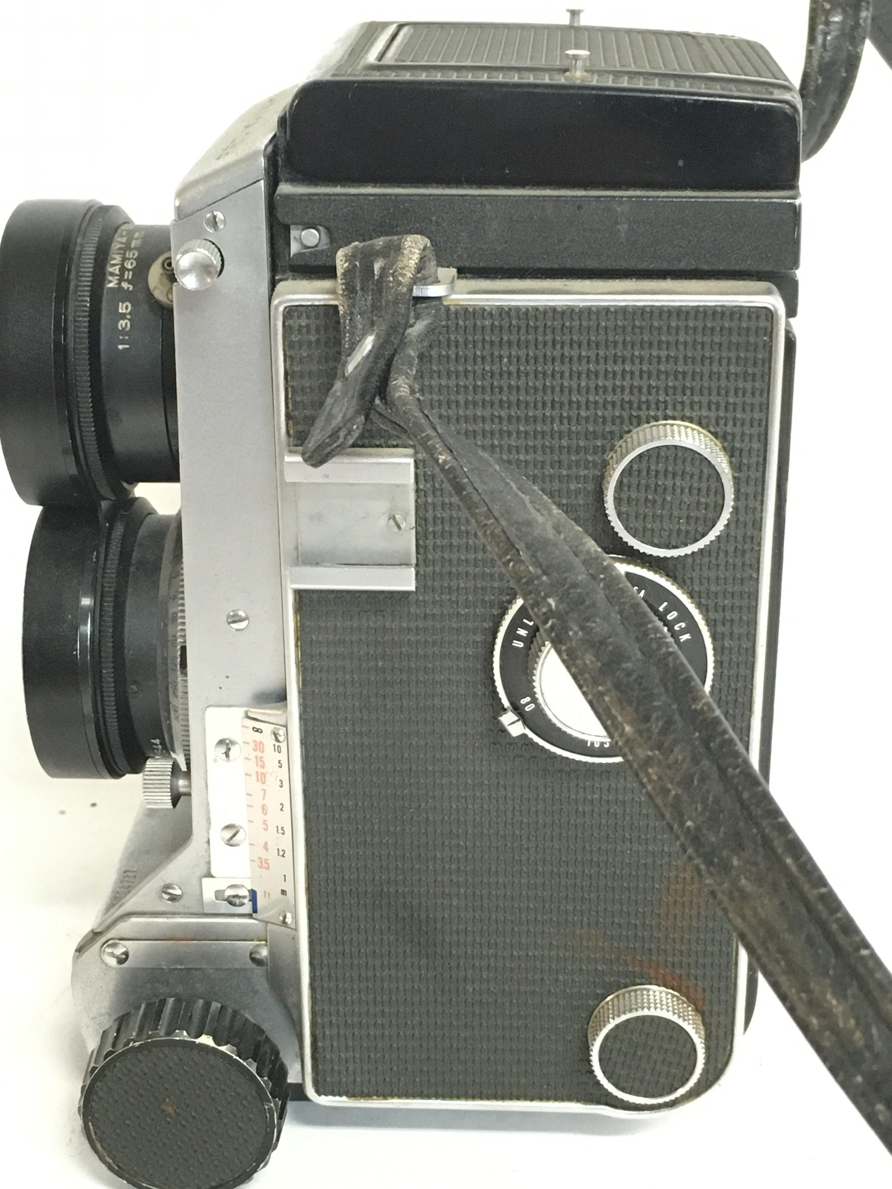 A vintage Mamiya C33 professional camera fitted wi - Bild 2 aus 5