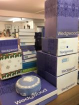 A collection of boxed Wedgwood Jasperware plates v