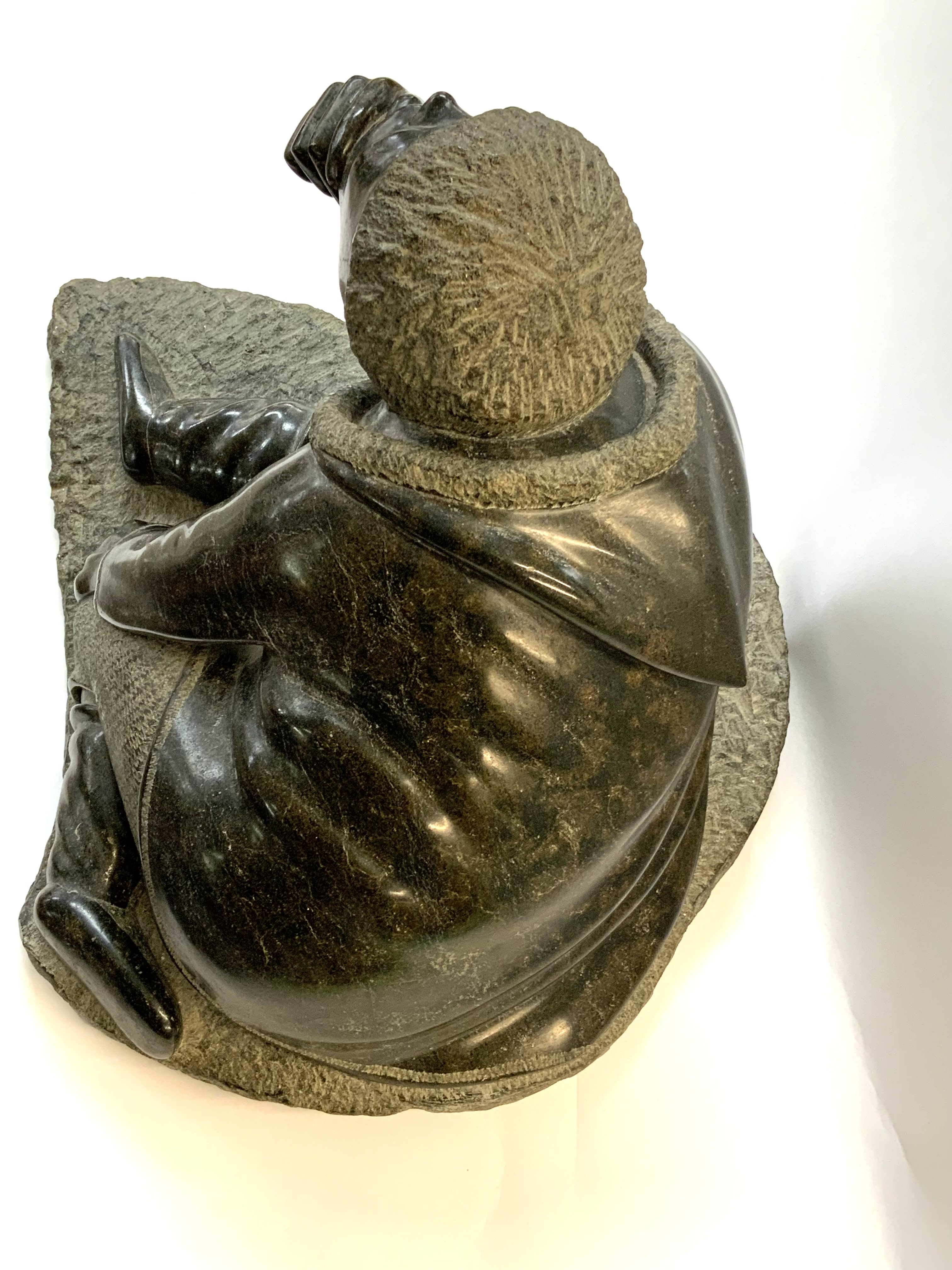 A large Inuit hand carved soapstone sculpture of a - Image 4 of 5