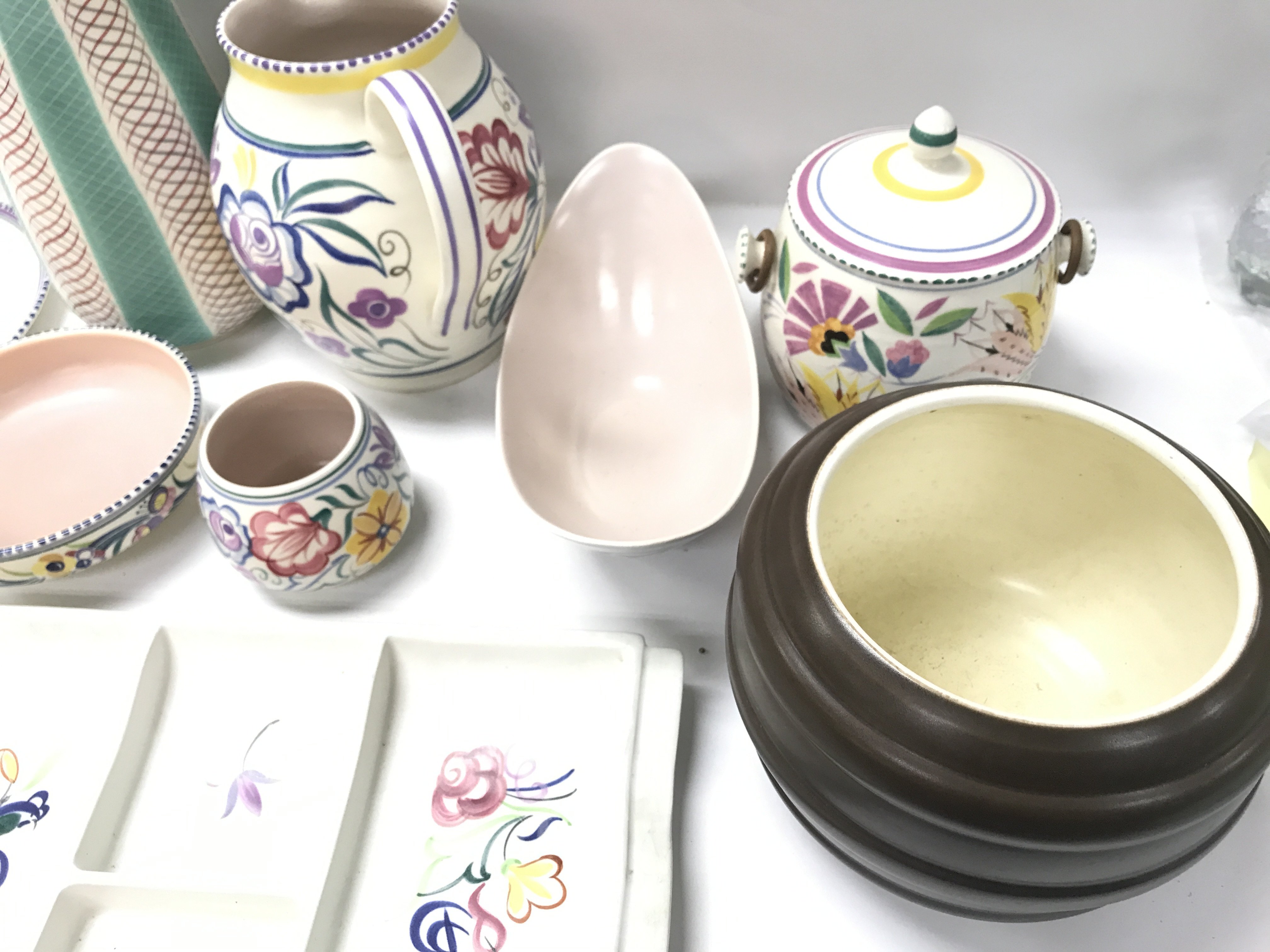 A collection of assorted items of poole pottery. - Image 3 of 4