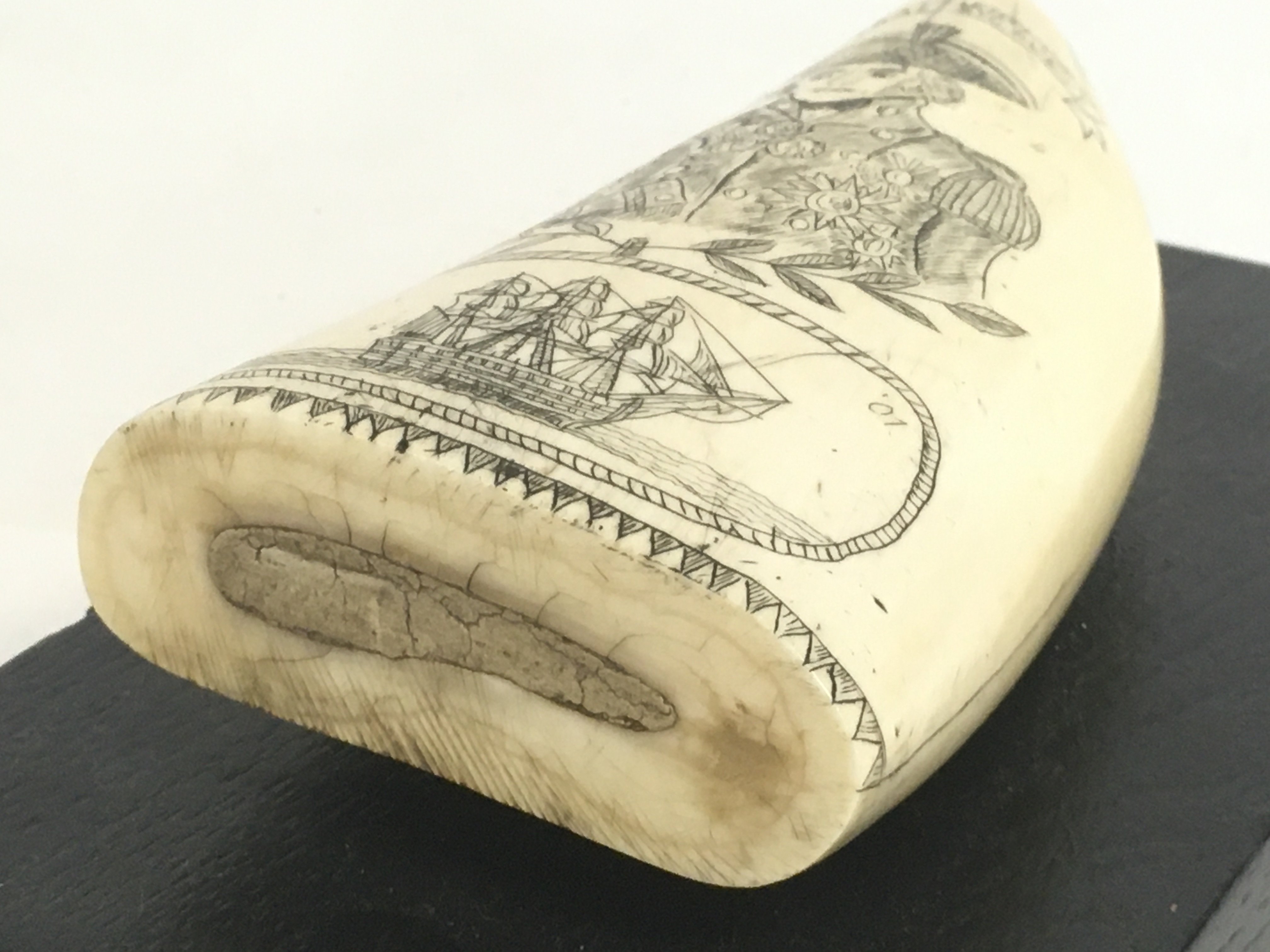 A Scrimshaw Whales tooth with Admiral Lord Nelson - Image 4 of 4