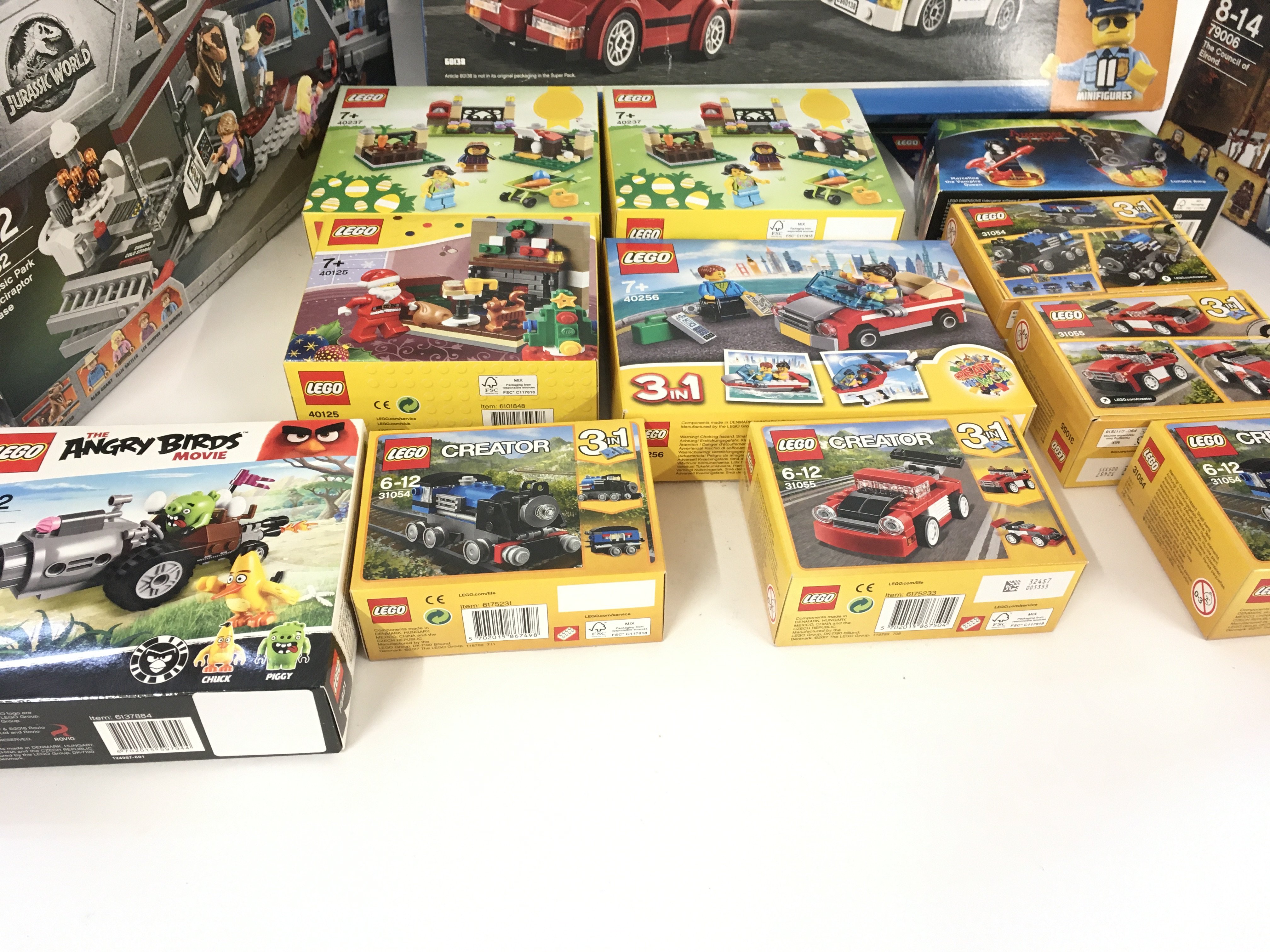 A collection of 18 unopened Lego sets with numerou - Image 3 of 6