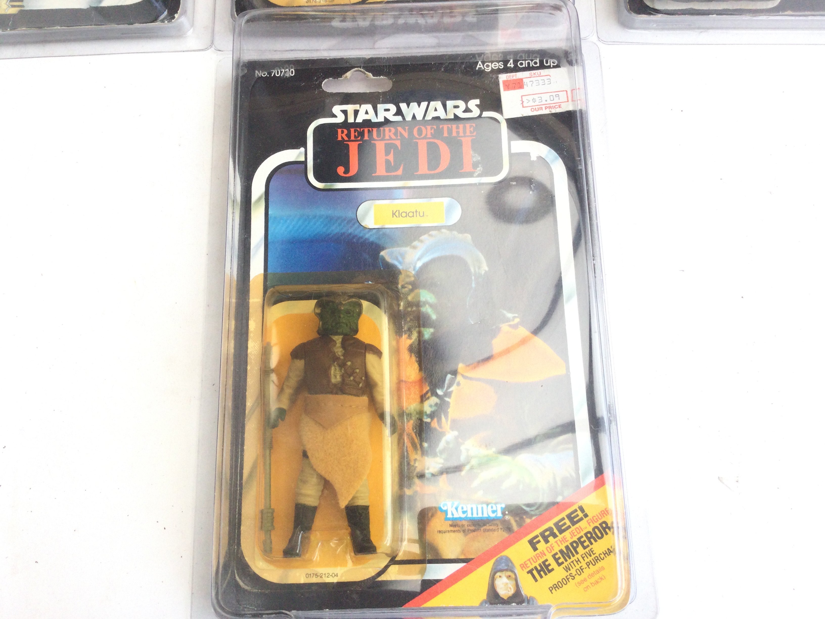 A Collection of 9 Carded Vintage Star Wars Figures - Image 5 of 5