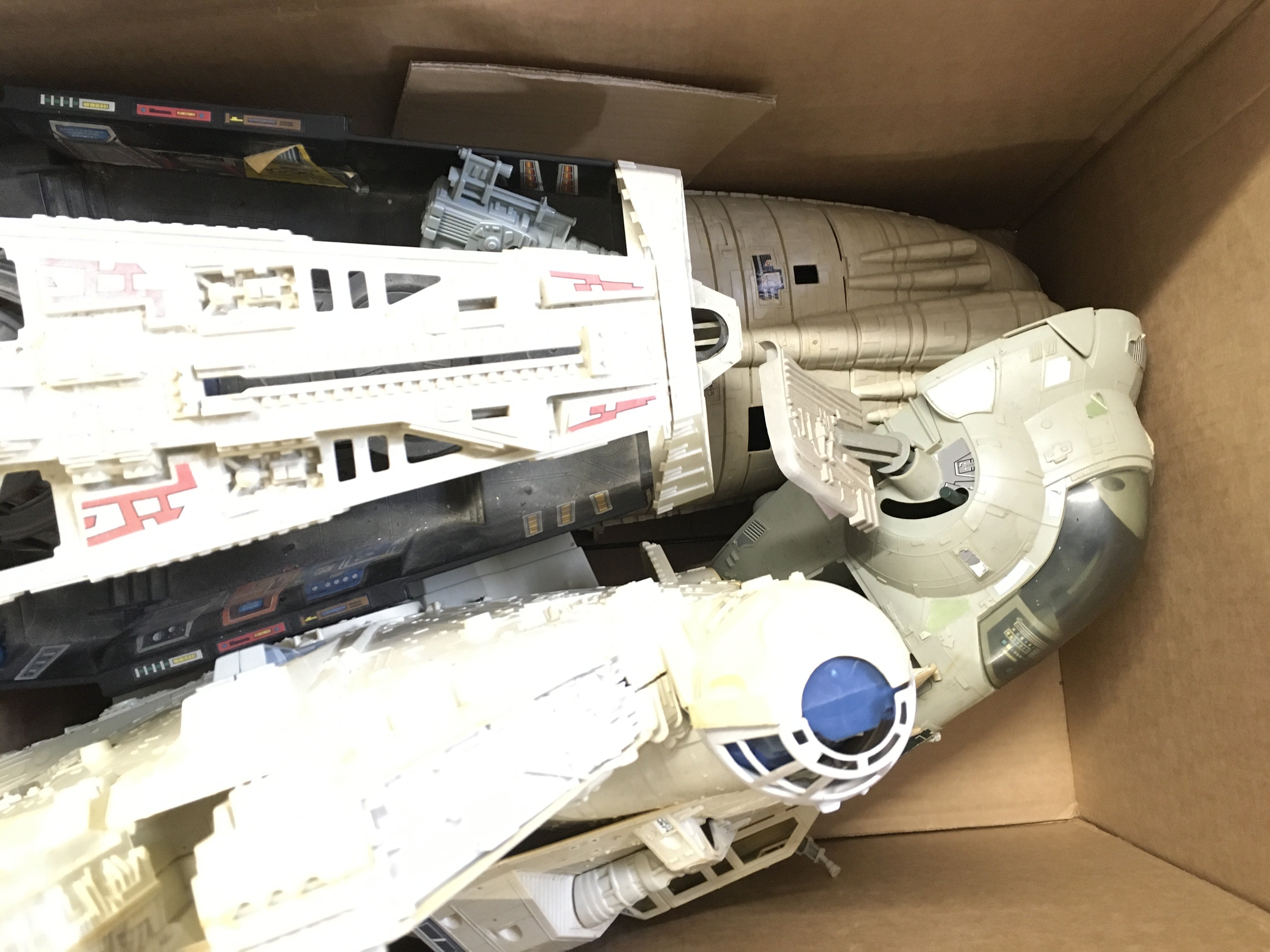 A Collection of Vintage Star Wars Ships and Parts. - Image 4 of 4