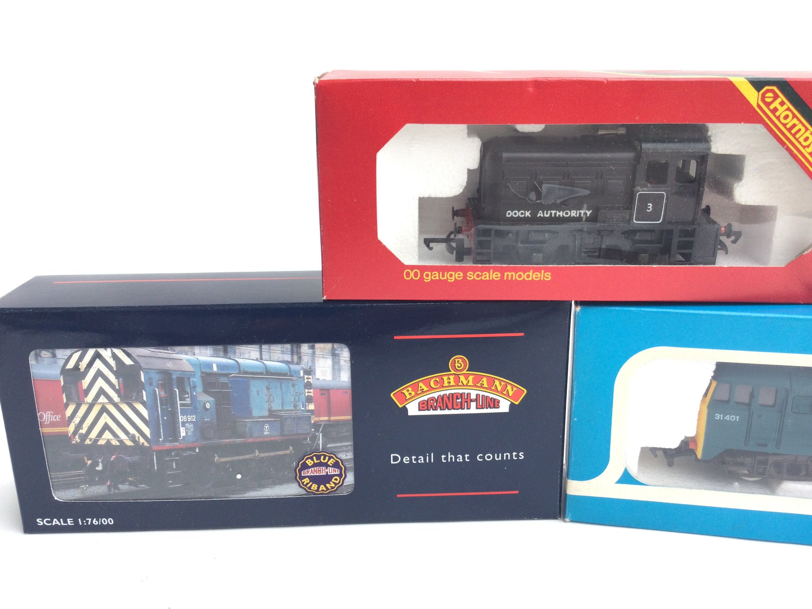 3 X Boxed 00 Gauge Locomotives including Bachmann. - Image 2 of 4