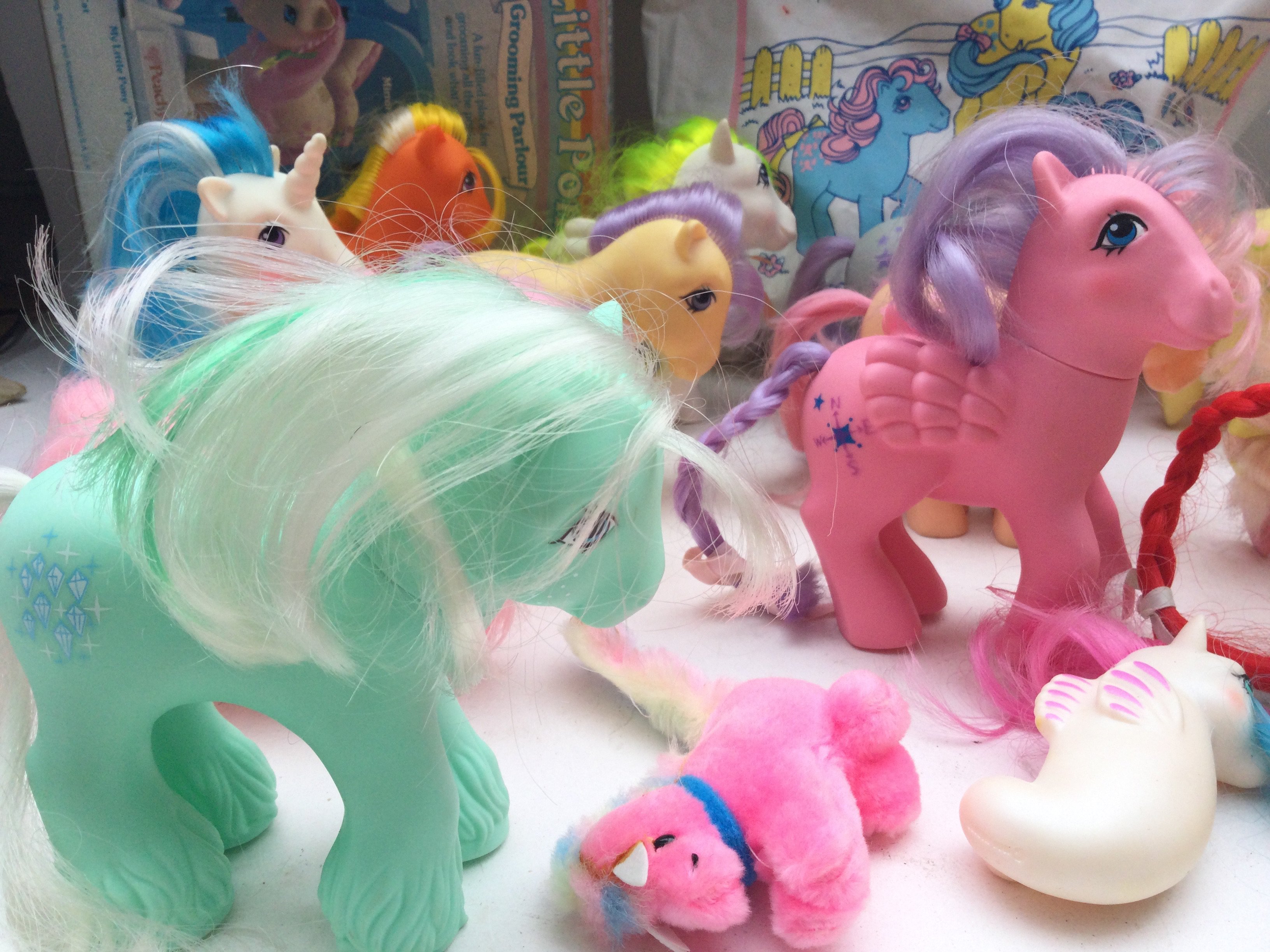 A Collection of Vintage My Little Ponys. A Boxed G - Image 4 of 6