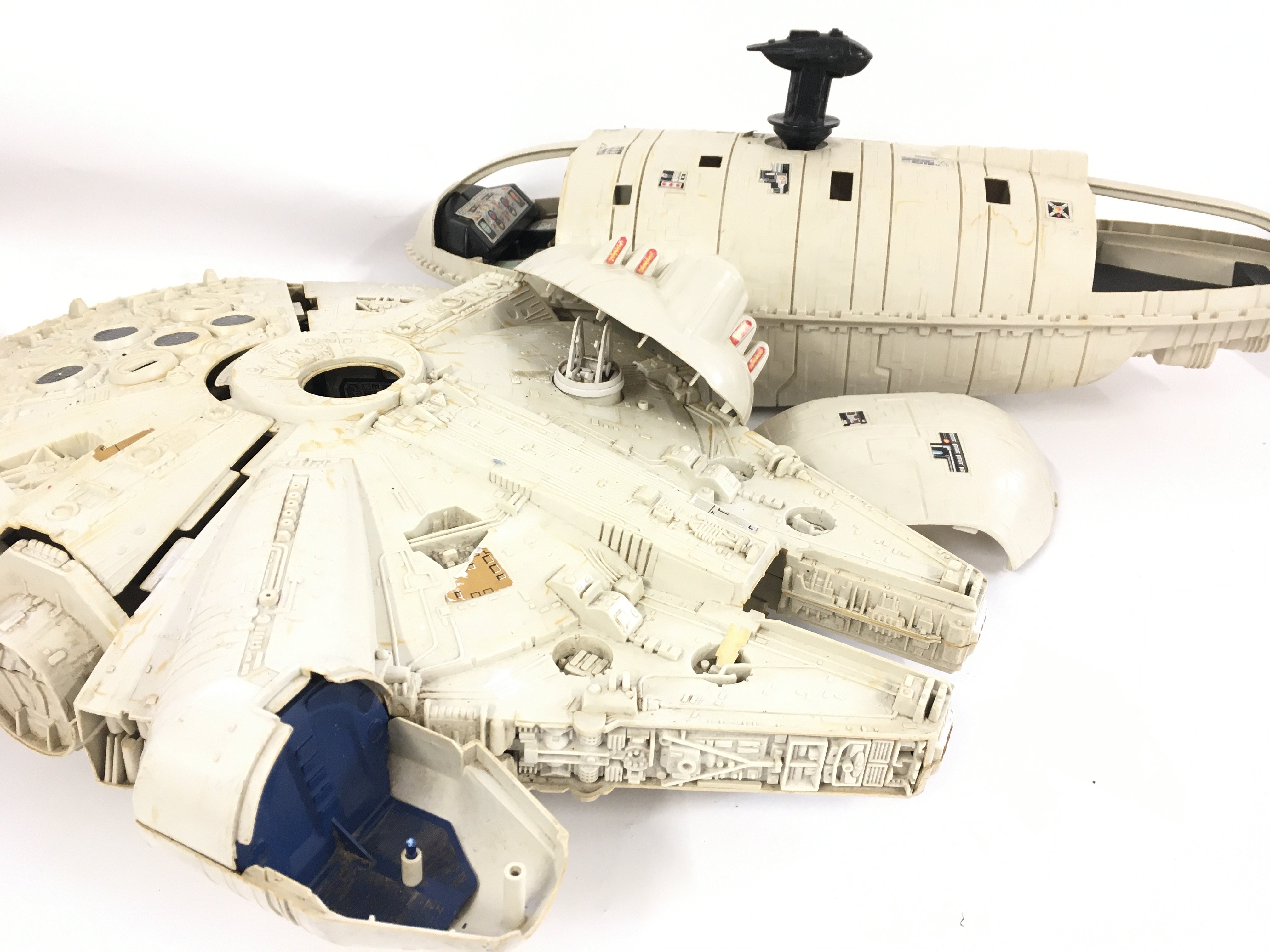 A Collection of Of Vintage Star Wars Ships. Ideal - Image 3 of 3