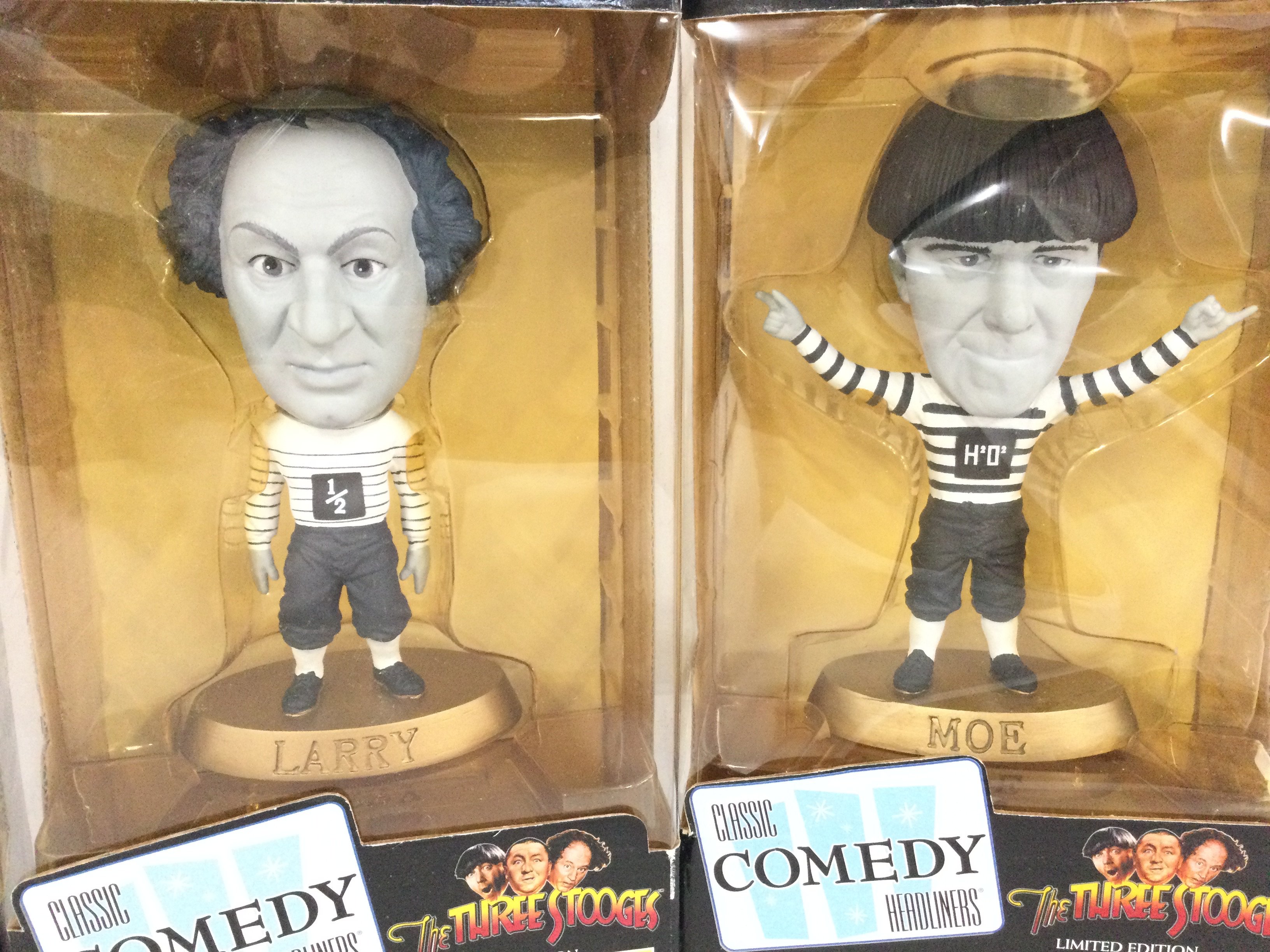 A Collection of Classic Comedy Headliners. The Three Stooges and Groucho Marx. - Bild 3 aus 4