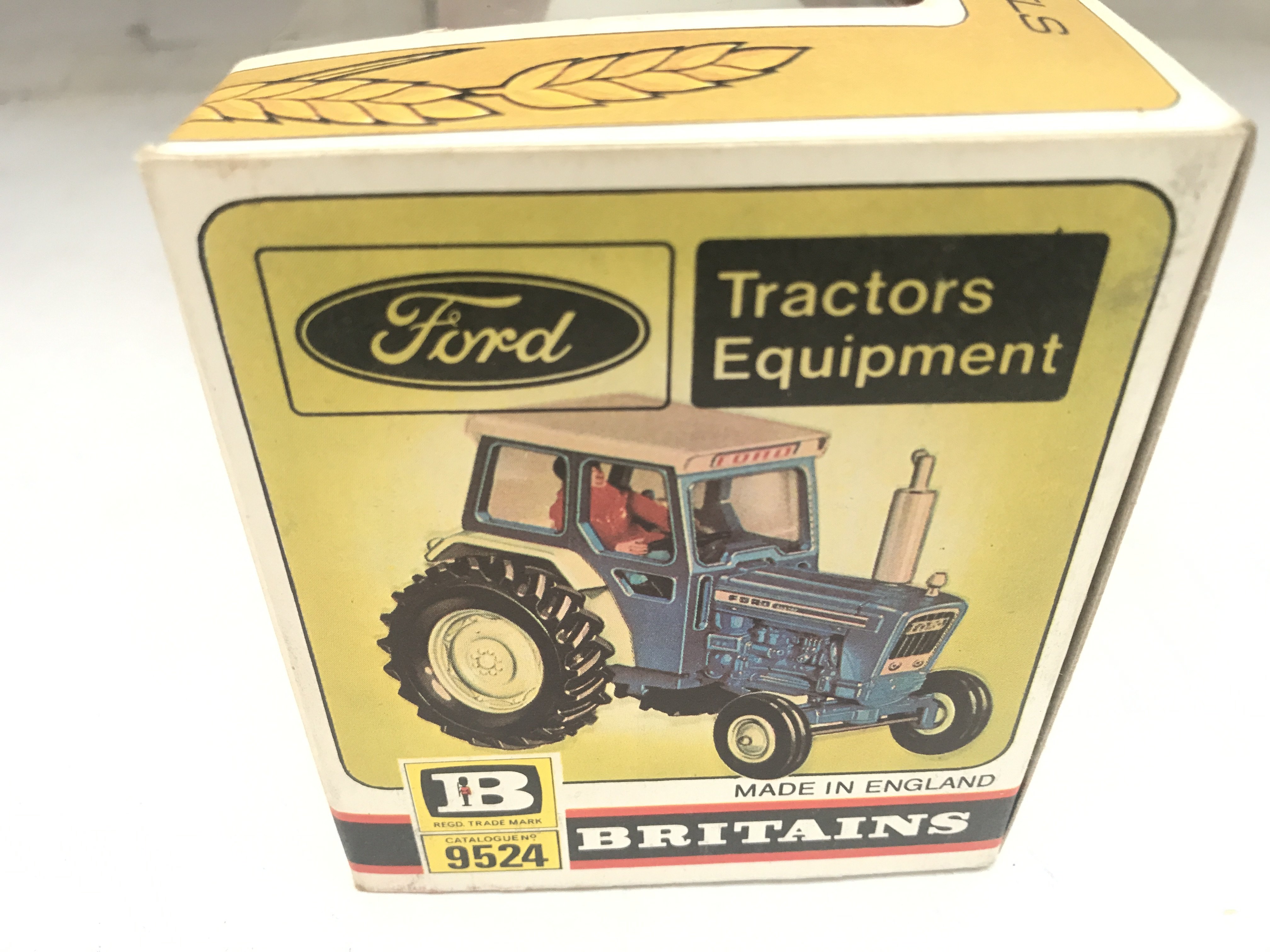 A Boxed Britains Ford 6600 Tractor #9524. - Image 2 of 2
