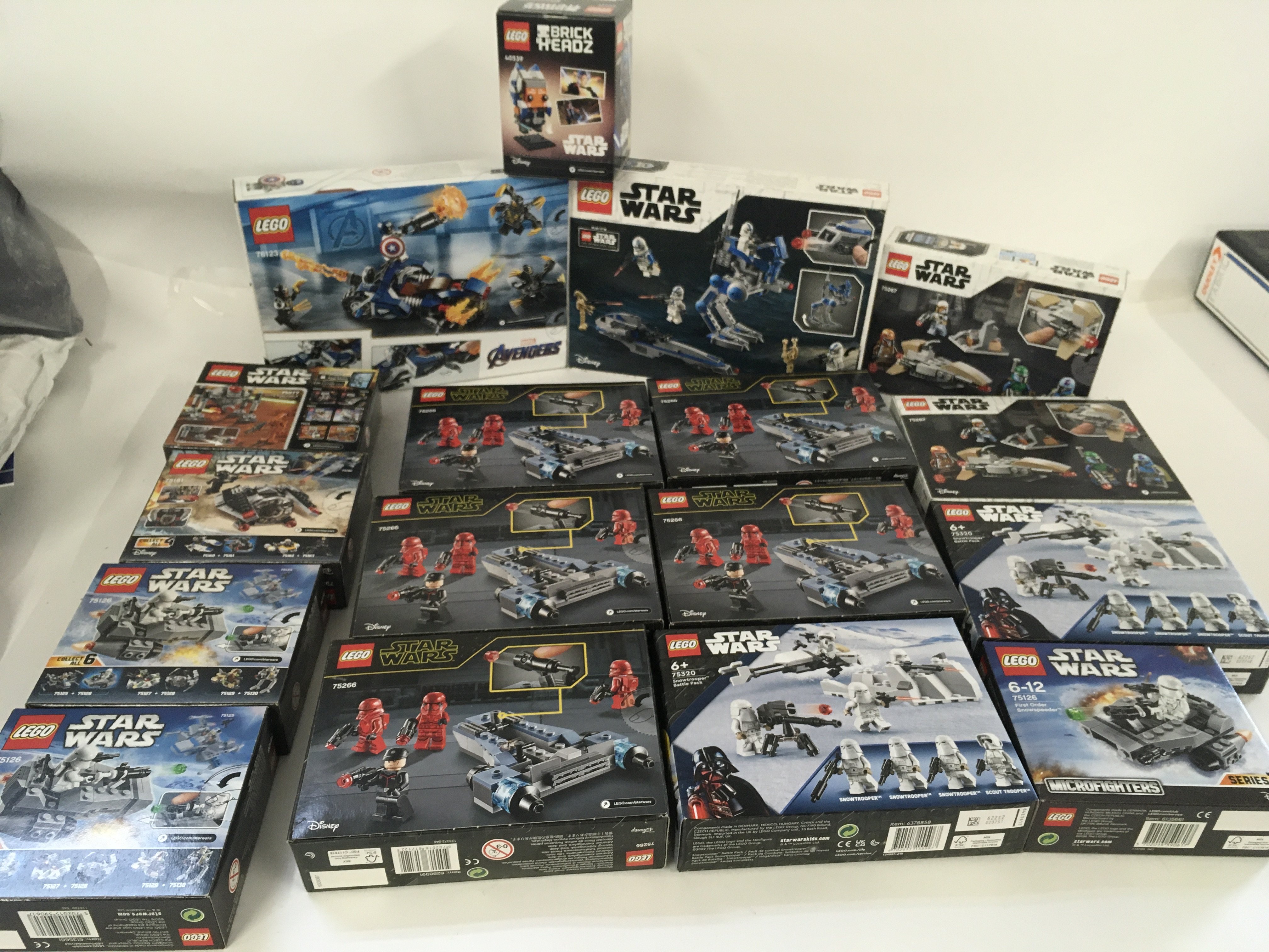 A collection of 18 unopened lego sets all Star War