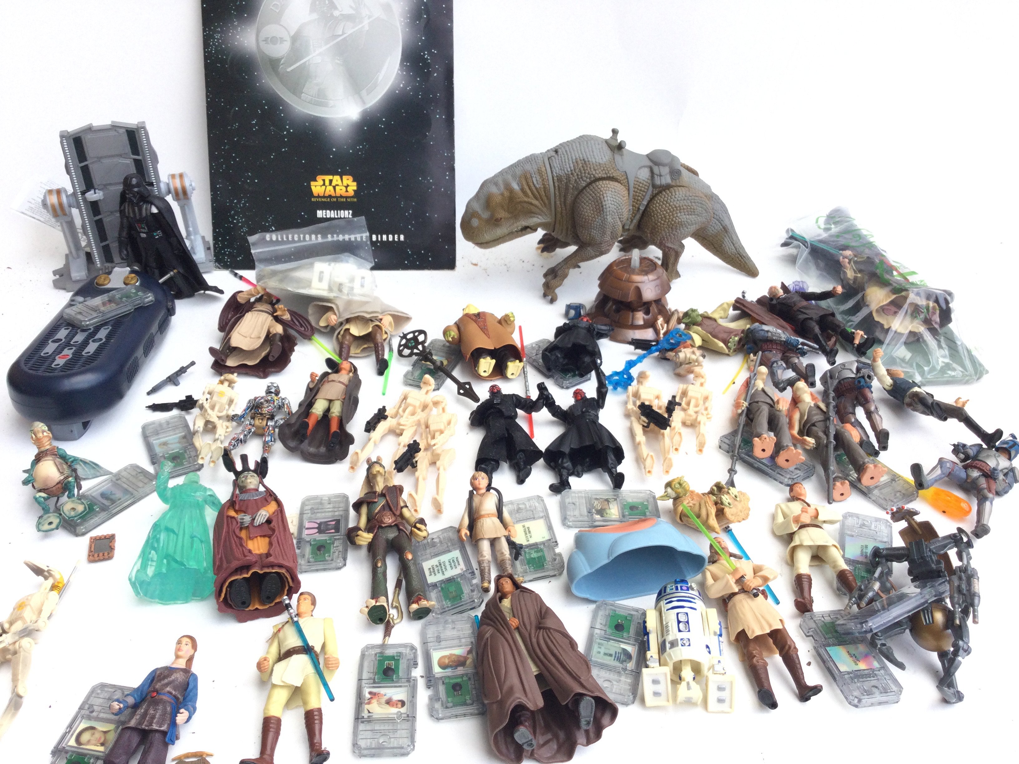 A Large Collection of Loose Morden Star Wars Figur - Bild 2 aus 3