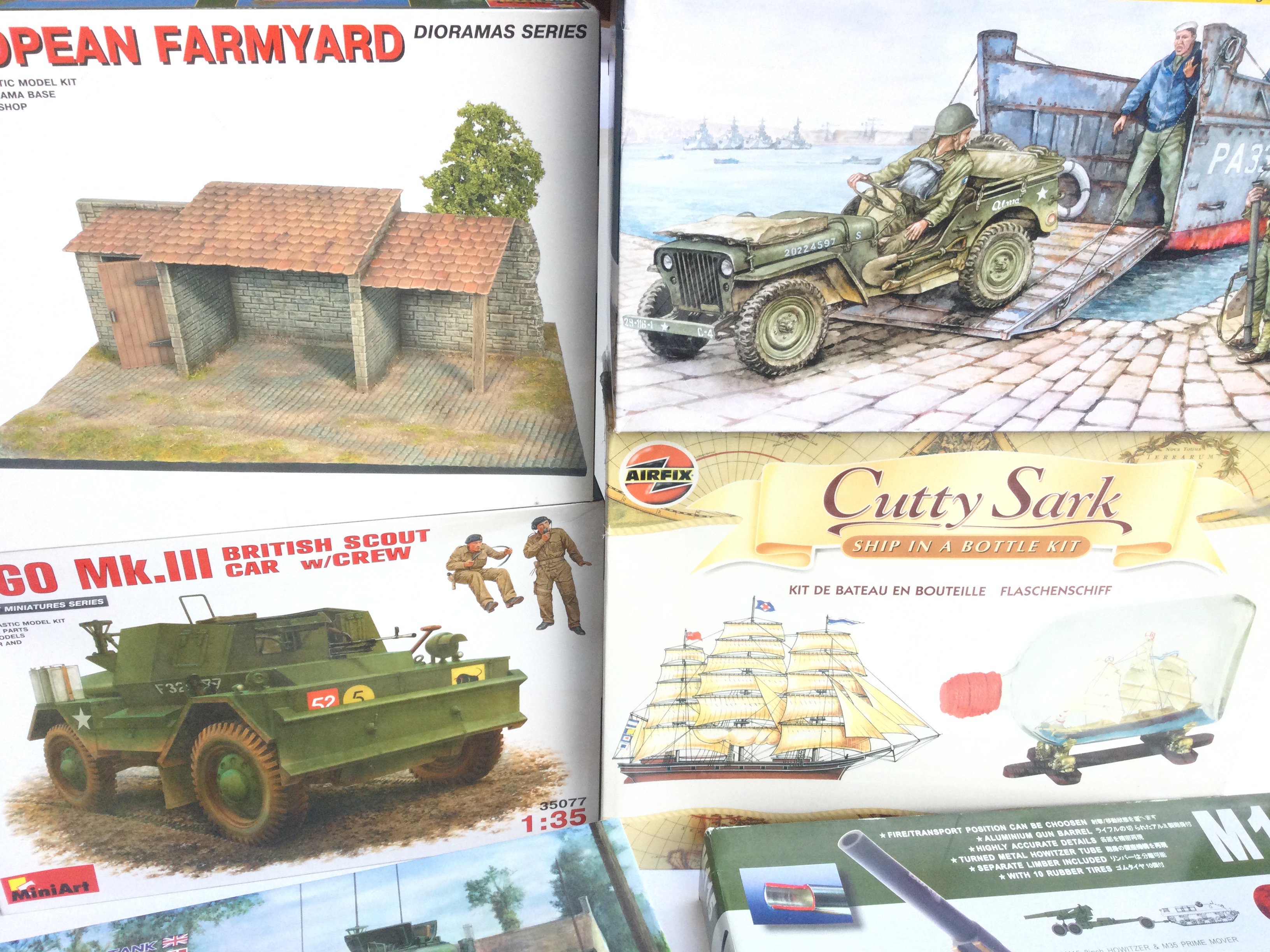 A Collection of Boxed Model Kits Including a Seale - Image 2 of 5