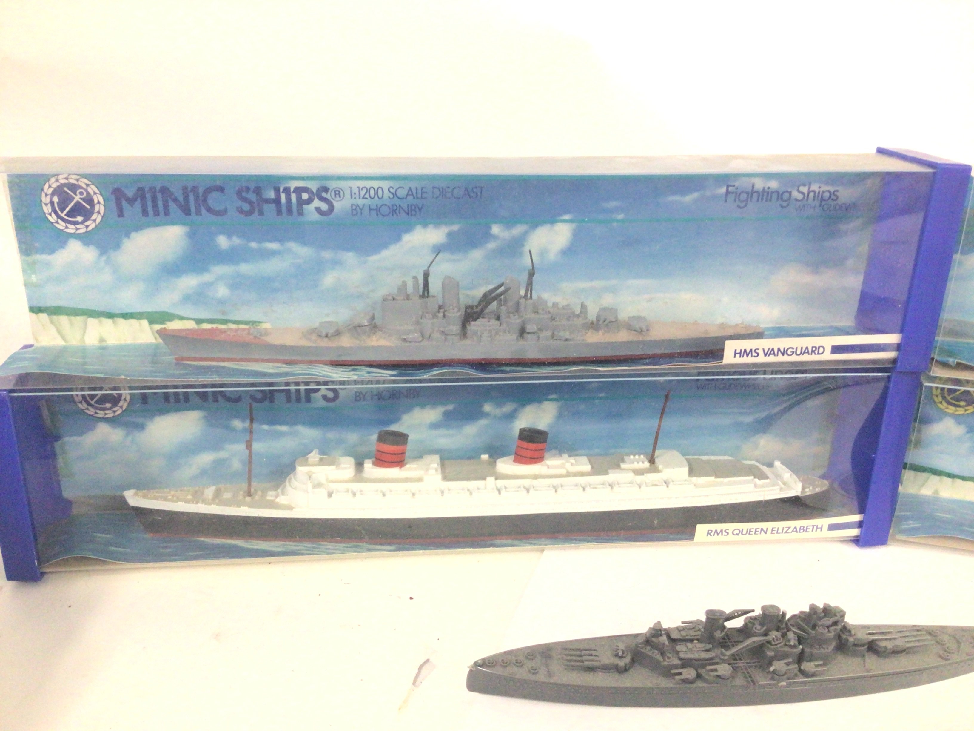 4 X Boxed Minic Ships and 4 plastic Ships. NO RESERVE - Image 2 of 3
