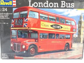 A Boxed Revell London Bus 1:24 Scale.#07651 No Res