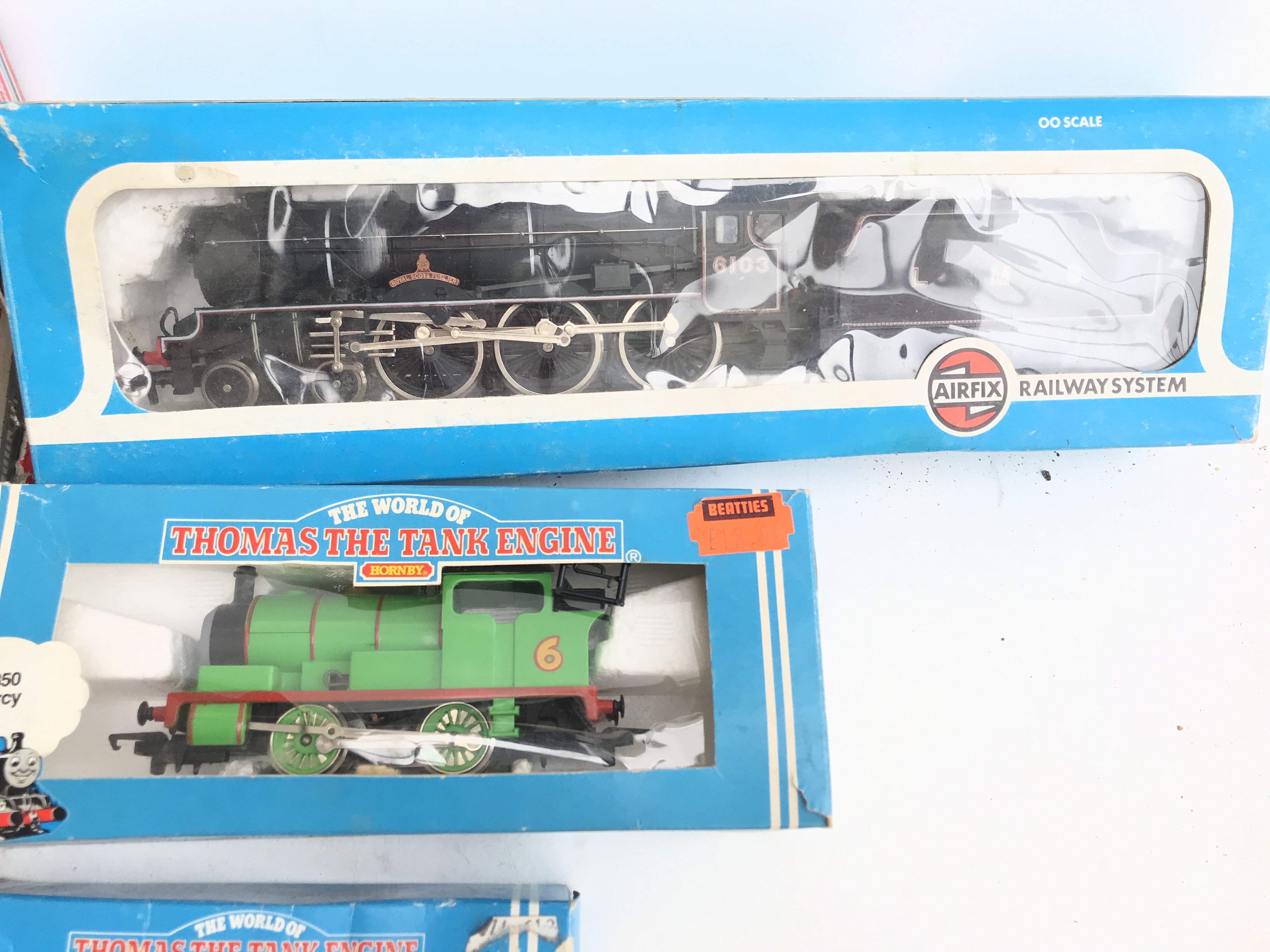 A Collection of 00 Gauge Boxed Locomotives and Coa - Image 2 of 5