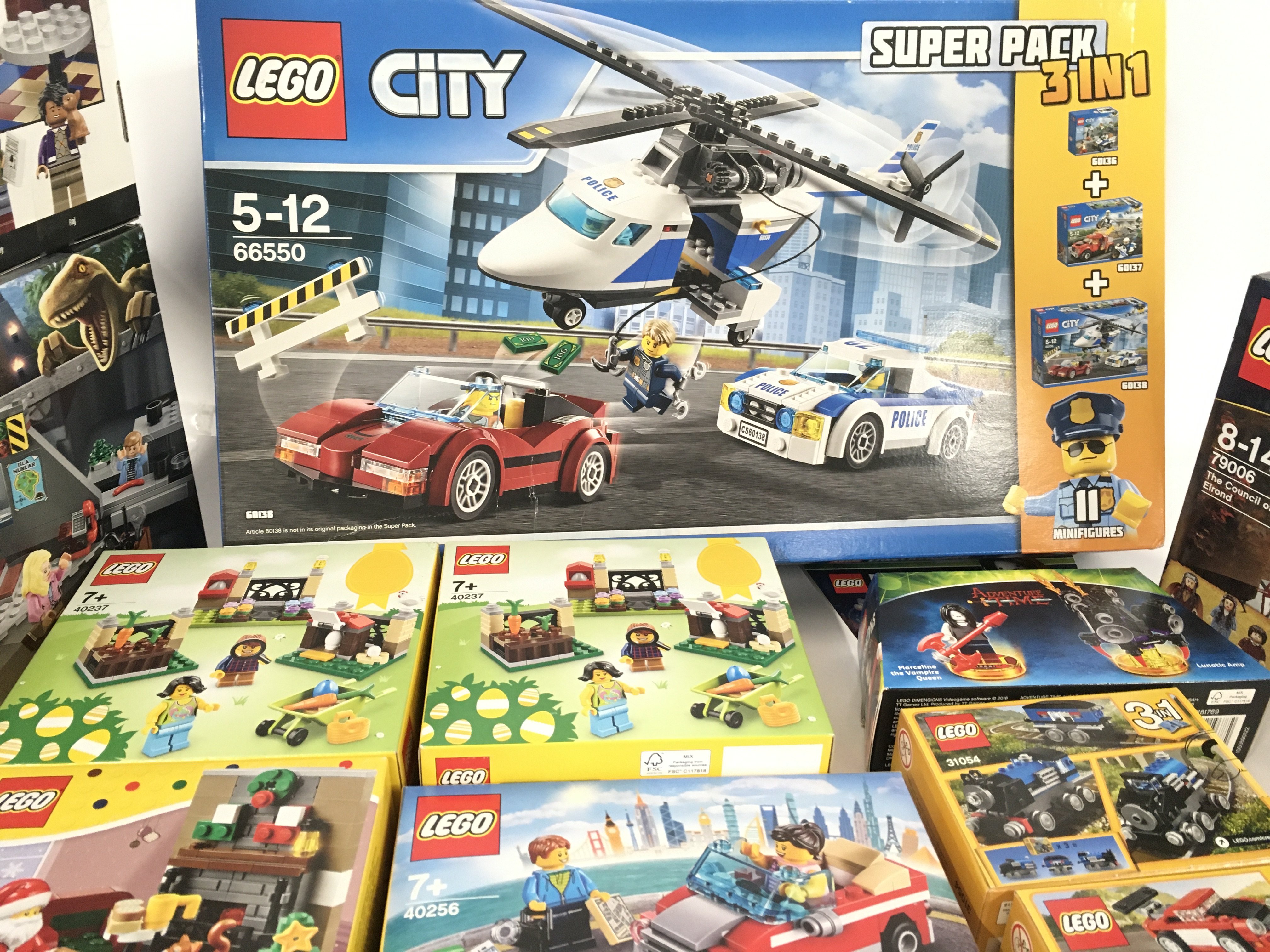 A collection of 18 unopened Lego sets with numerou - Image 2 of 6