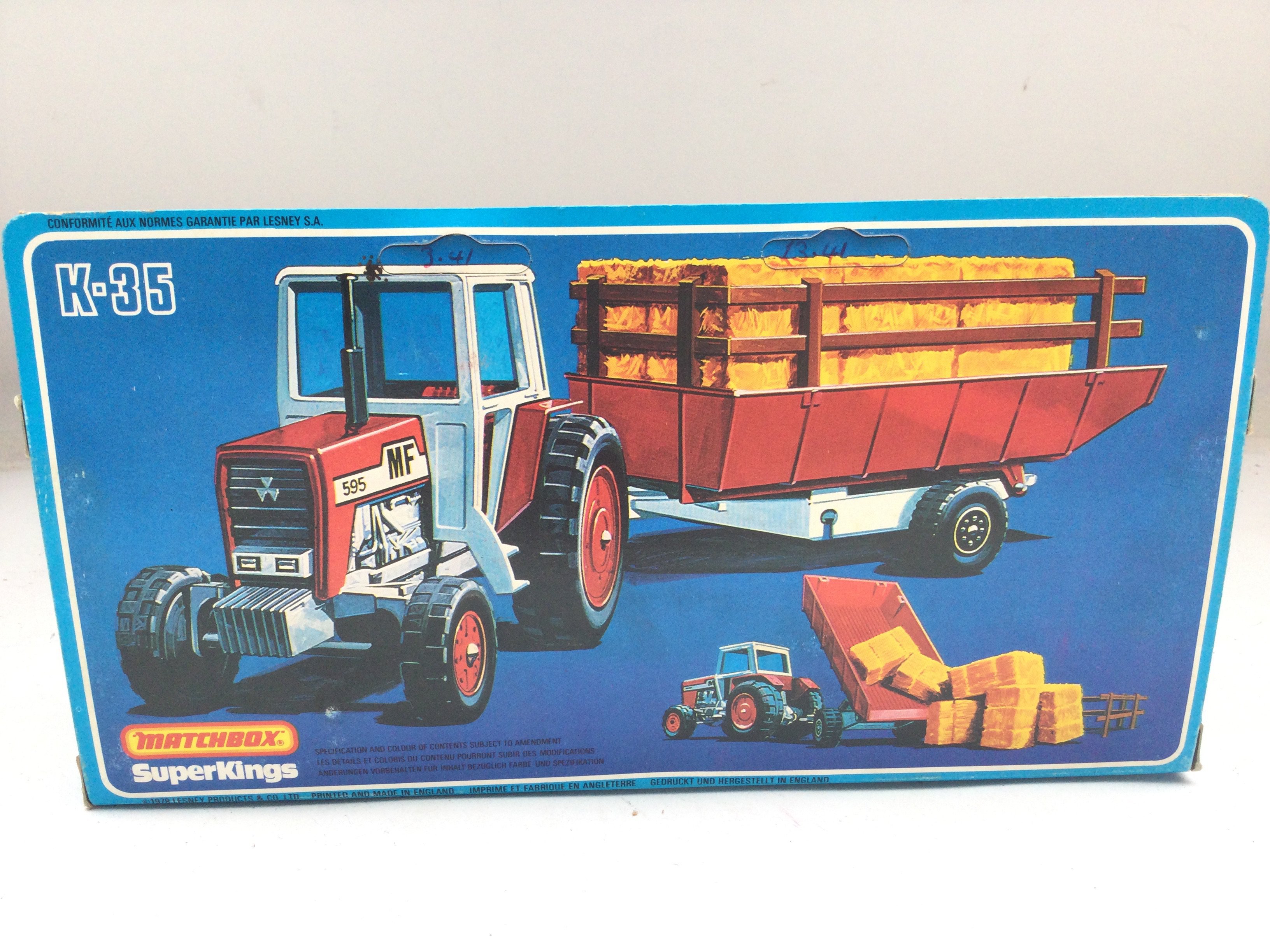 A Boxed Matchbox Massey Ferguson Tractor and Trail - Image 2 of 2