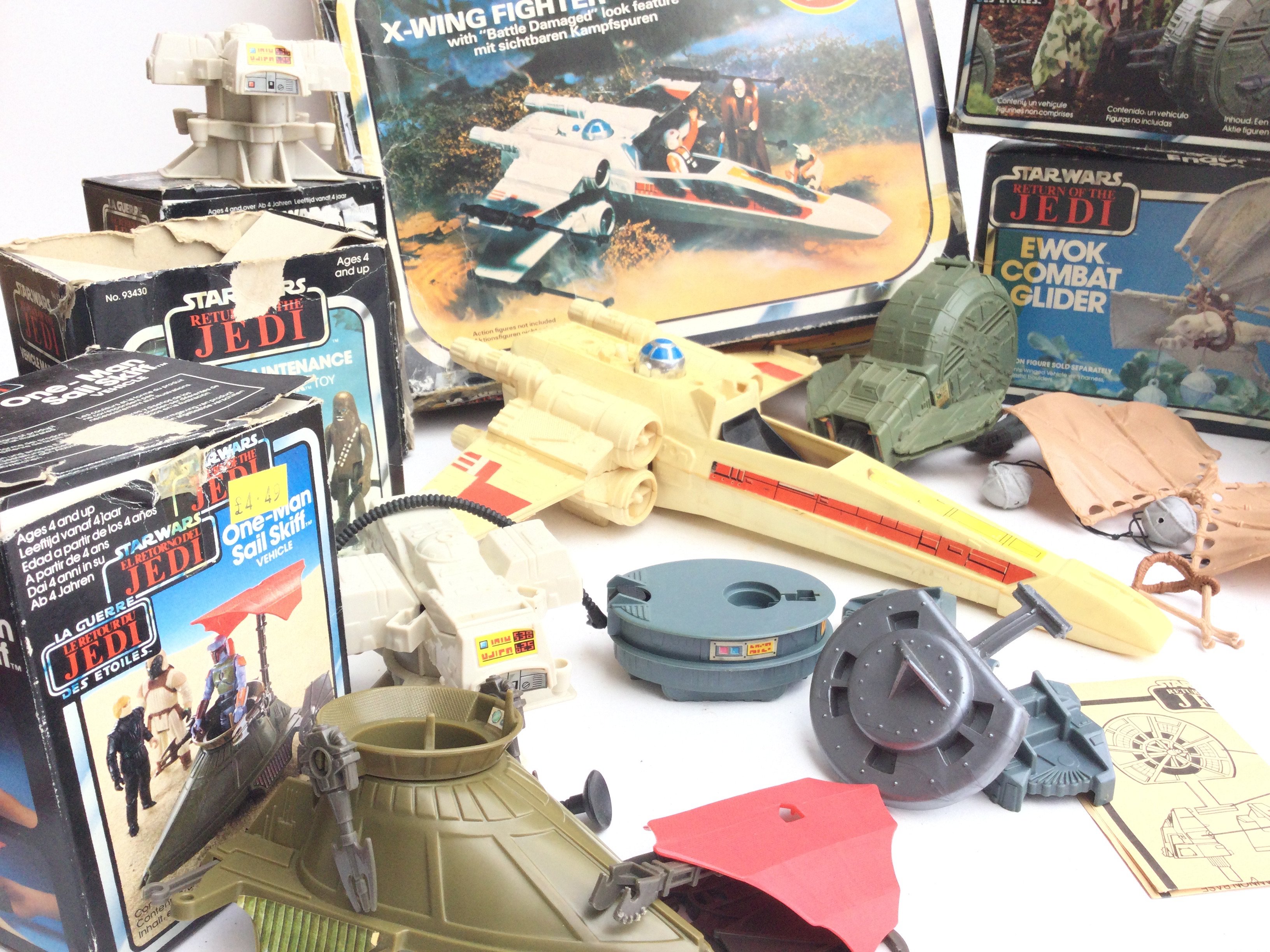 A Collection of Boxed Vintage Star Wars toys inclu - Image 3 of 3
