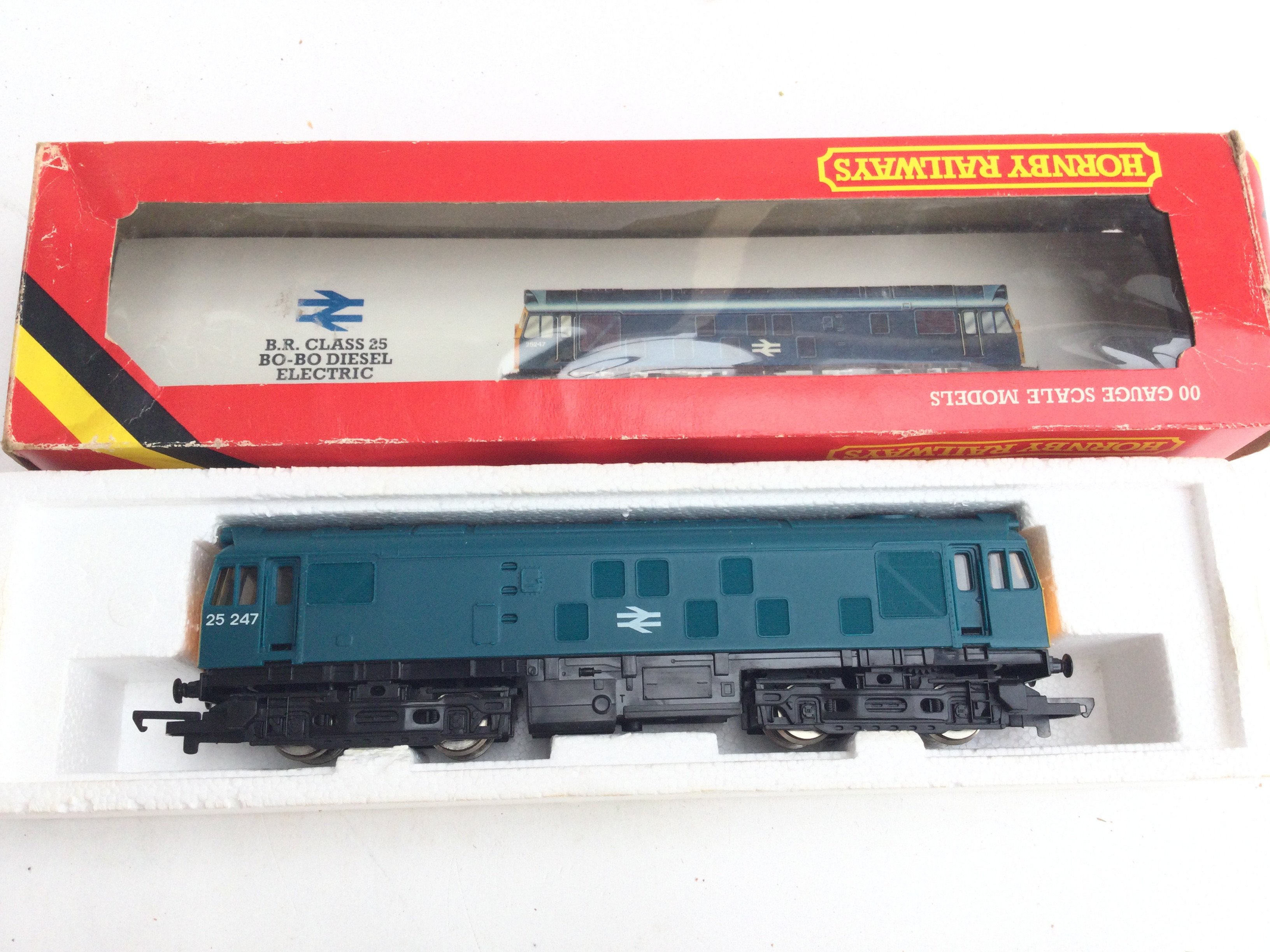 2 Boxed 00 Gauge Hornby Locos.a B.R Class 25 Bo-Bo - Image 3 of 3