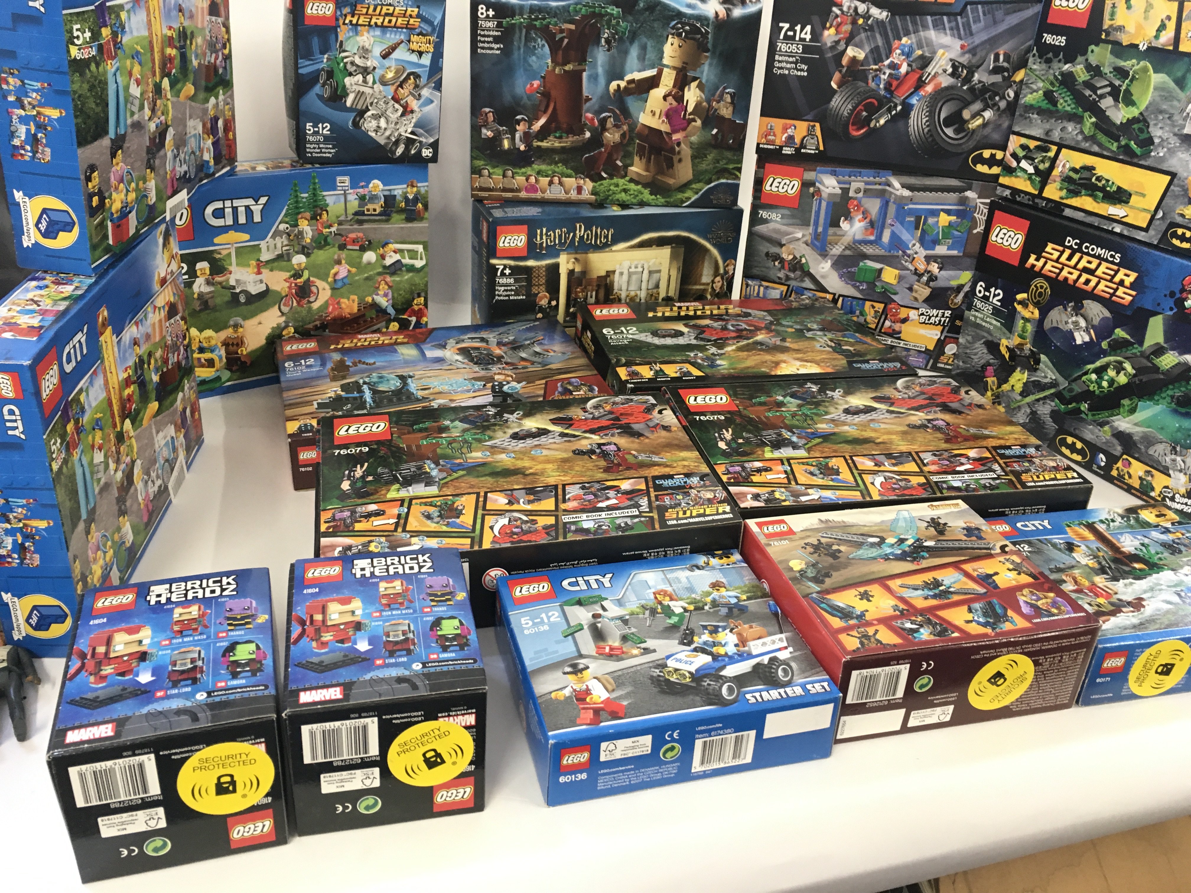 A collection of 19 unopened boxed Lego sets with v - Image 5 of 6