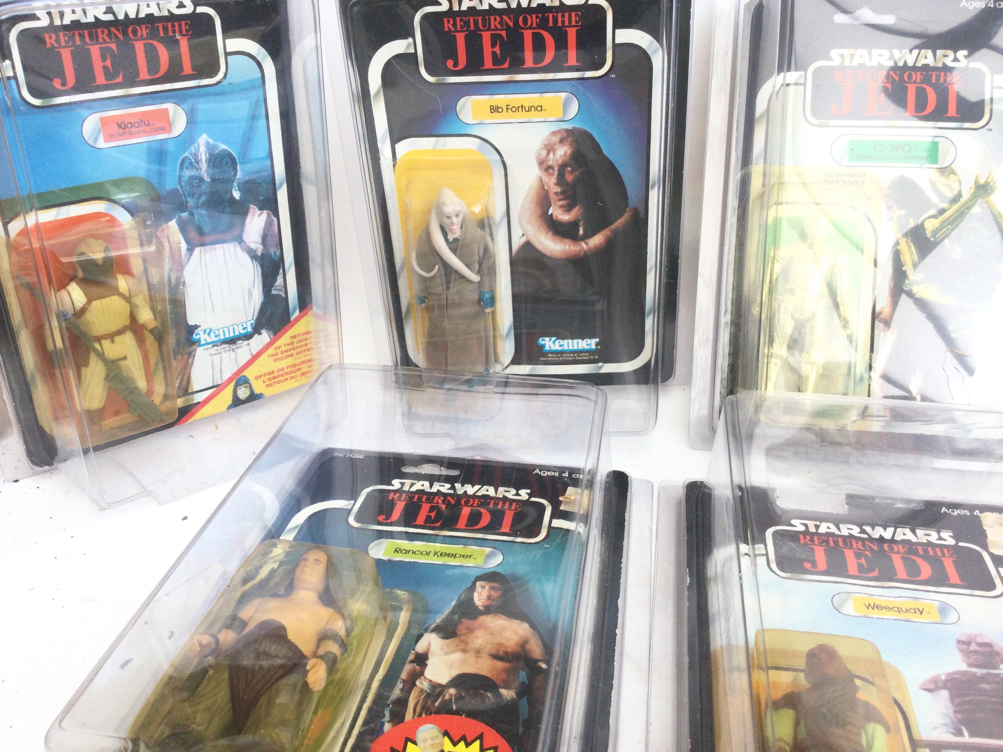 A Collection of 9 Carded Vintage Star Wars Figures - Image 2 of 5