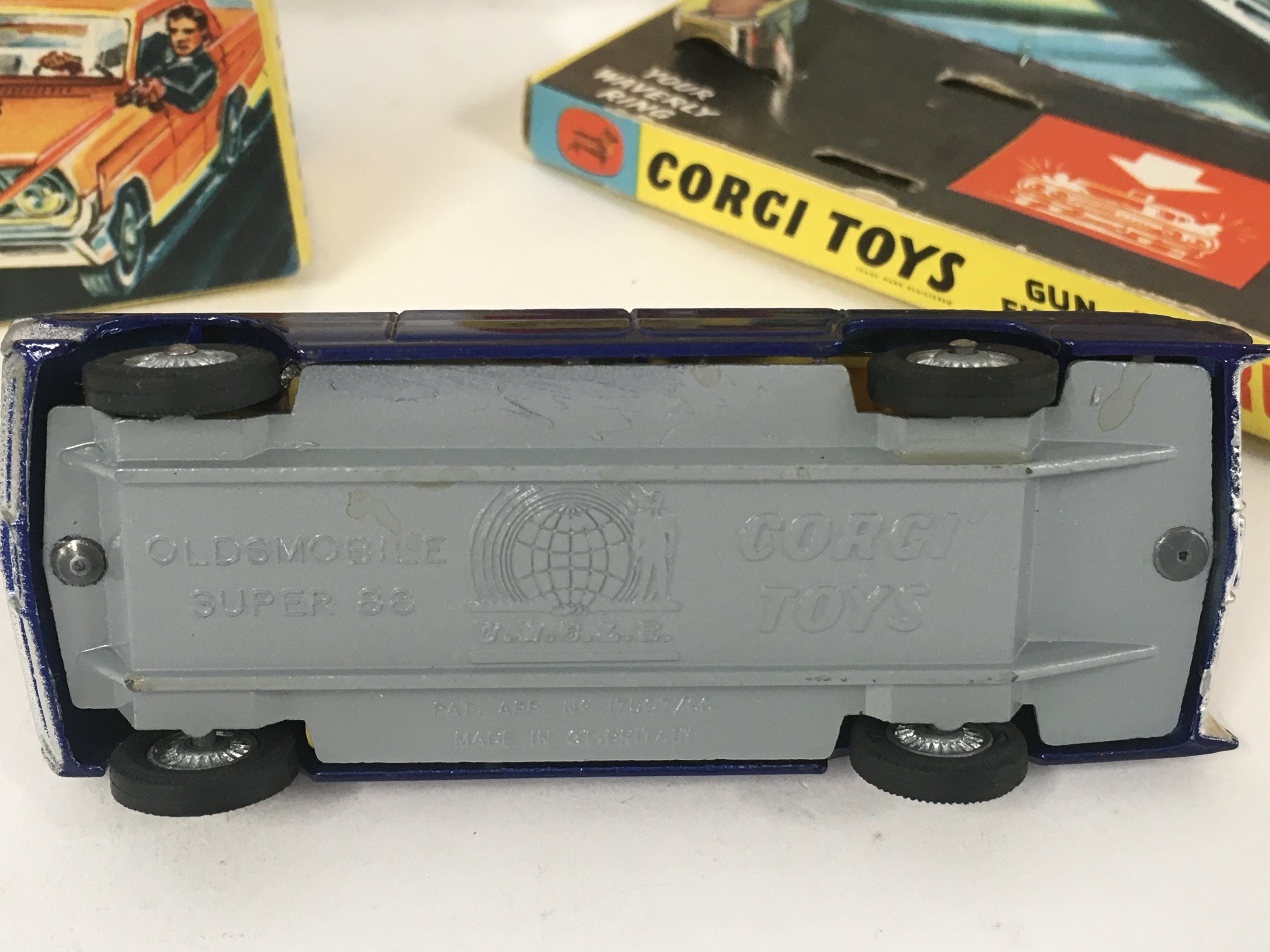 In original box a Corgi model vehicle No. 497. THR - Bild 6 aus 9