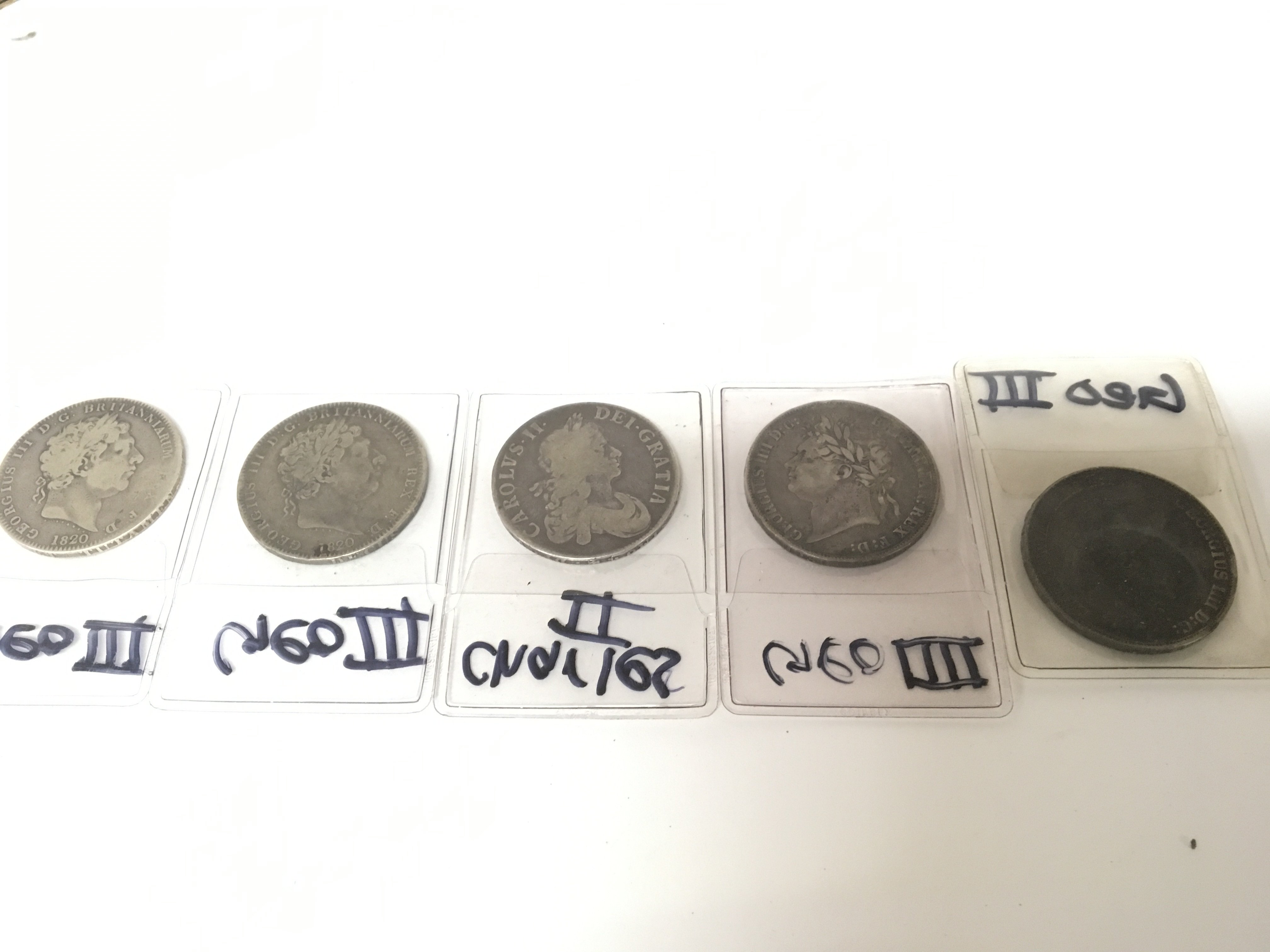 A collection of Georgian crowns and a Charles II c - Bild 2 aus 3