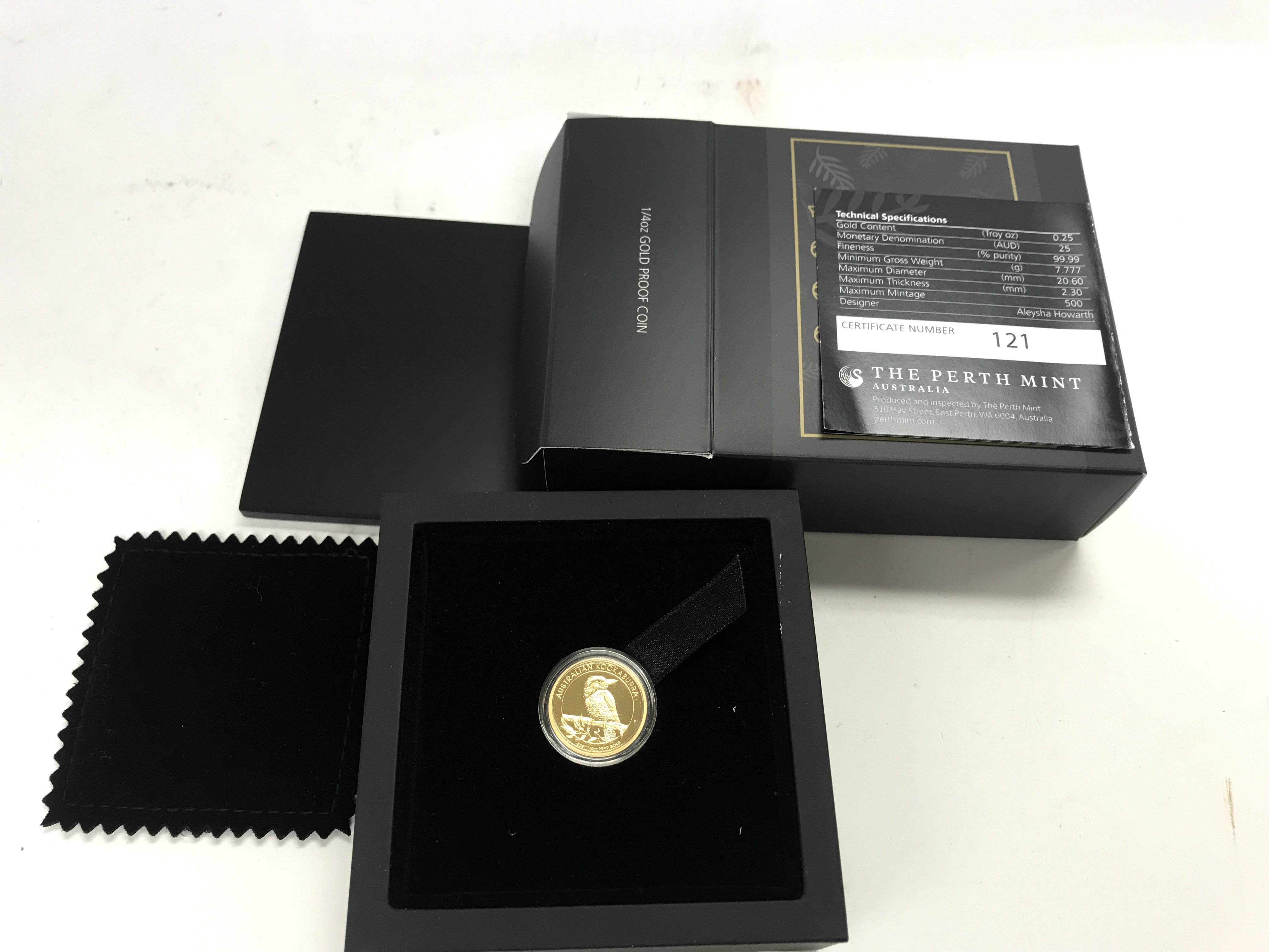 A 1/4oz gold proof kookaburra coin with COA. Posta