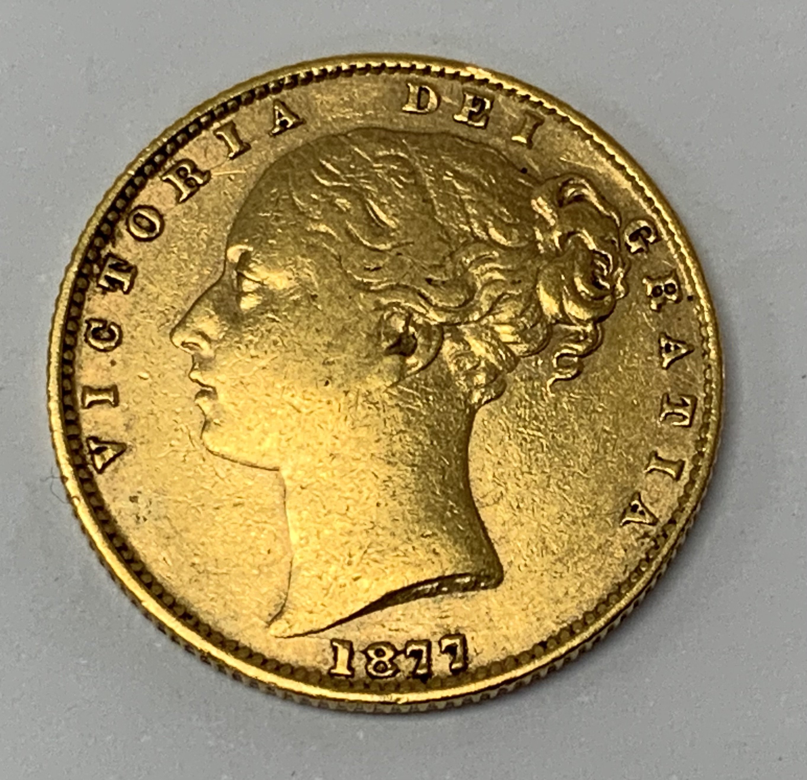 1877 Gold Sovereign Coin Queen Victoria Young Head