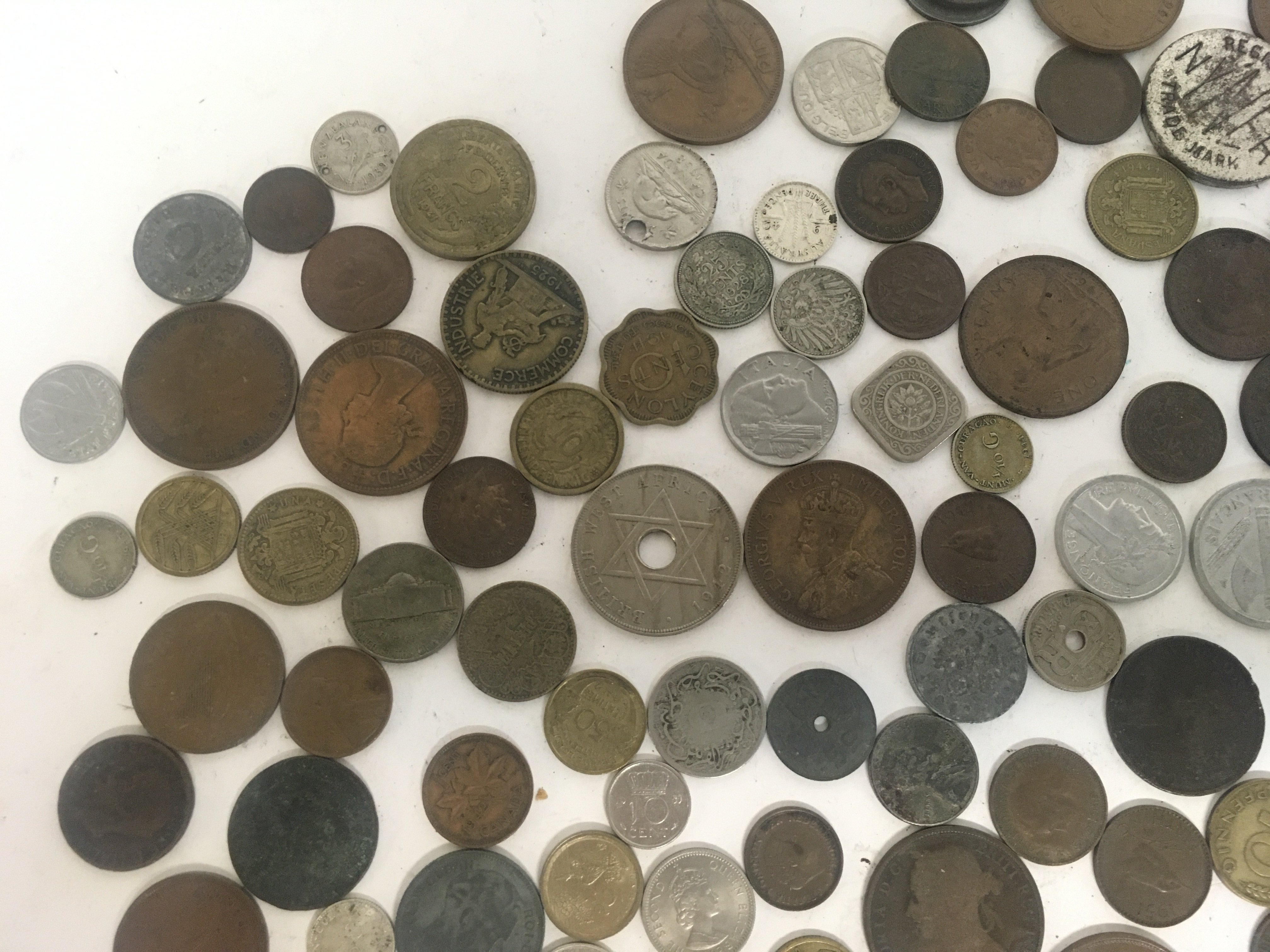 A mixed collection of GB and world coins including - Image 3 of 5