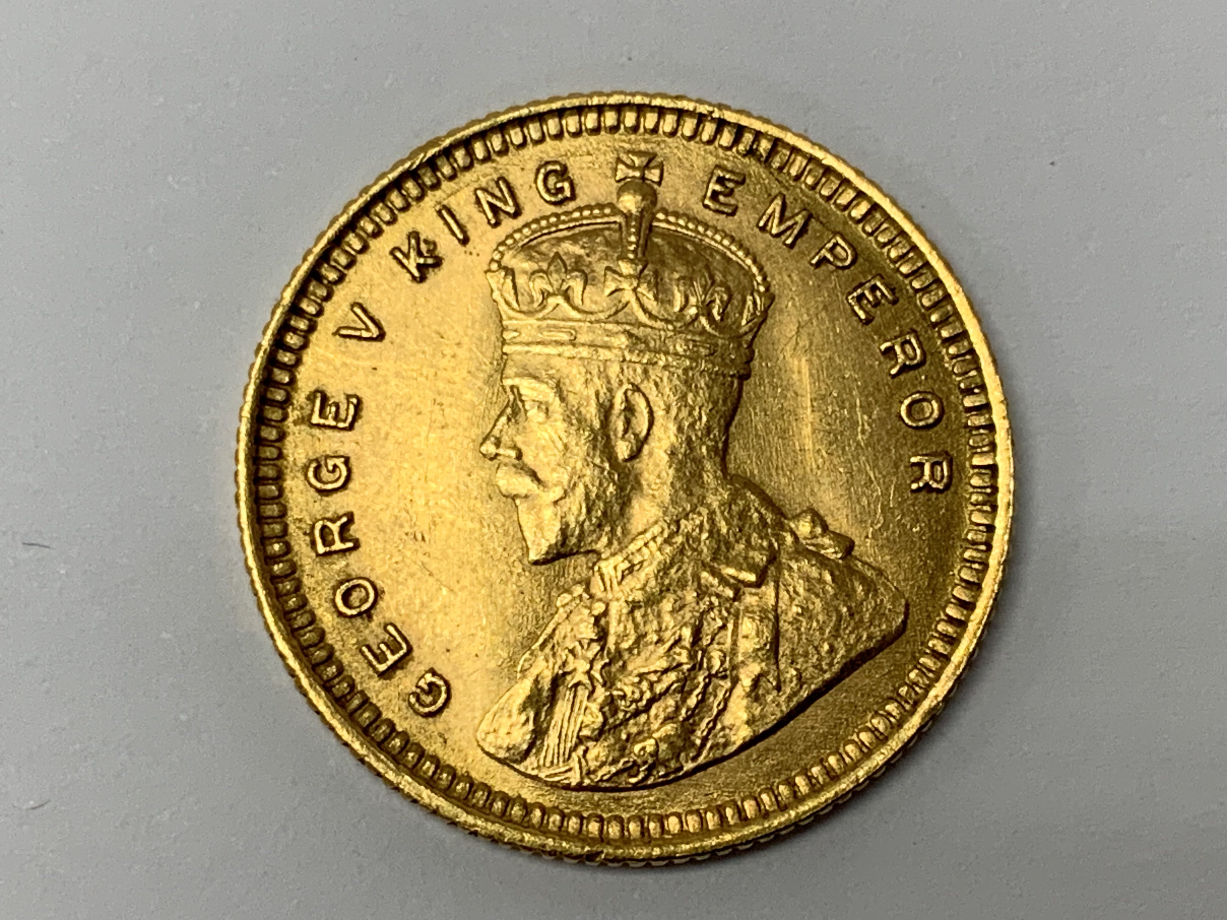 1918 15 Rupees Crowned bust of King George V, faci