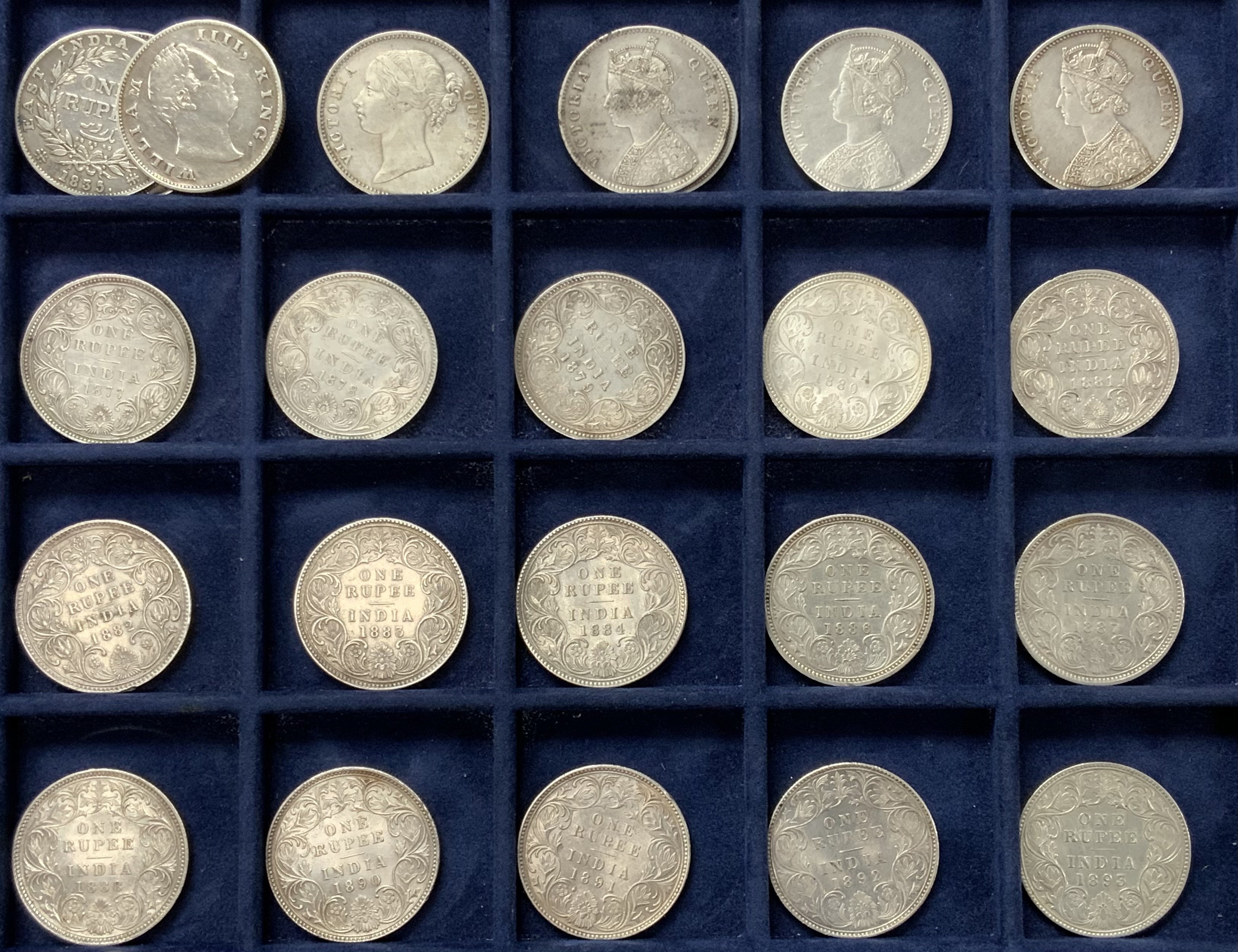 A good collection of One Anna coins. 1835 - 1944,