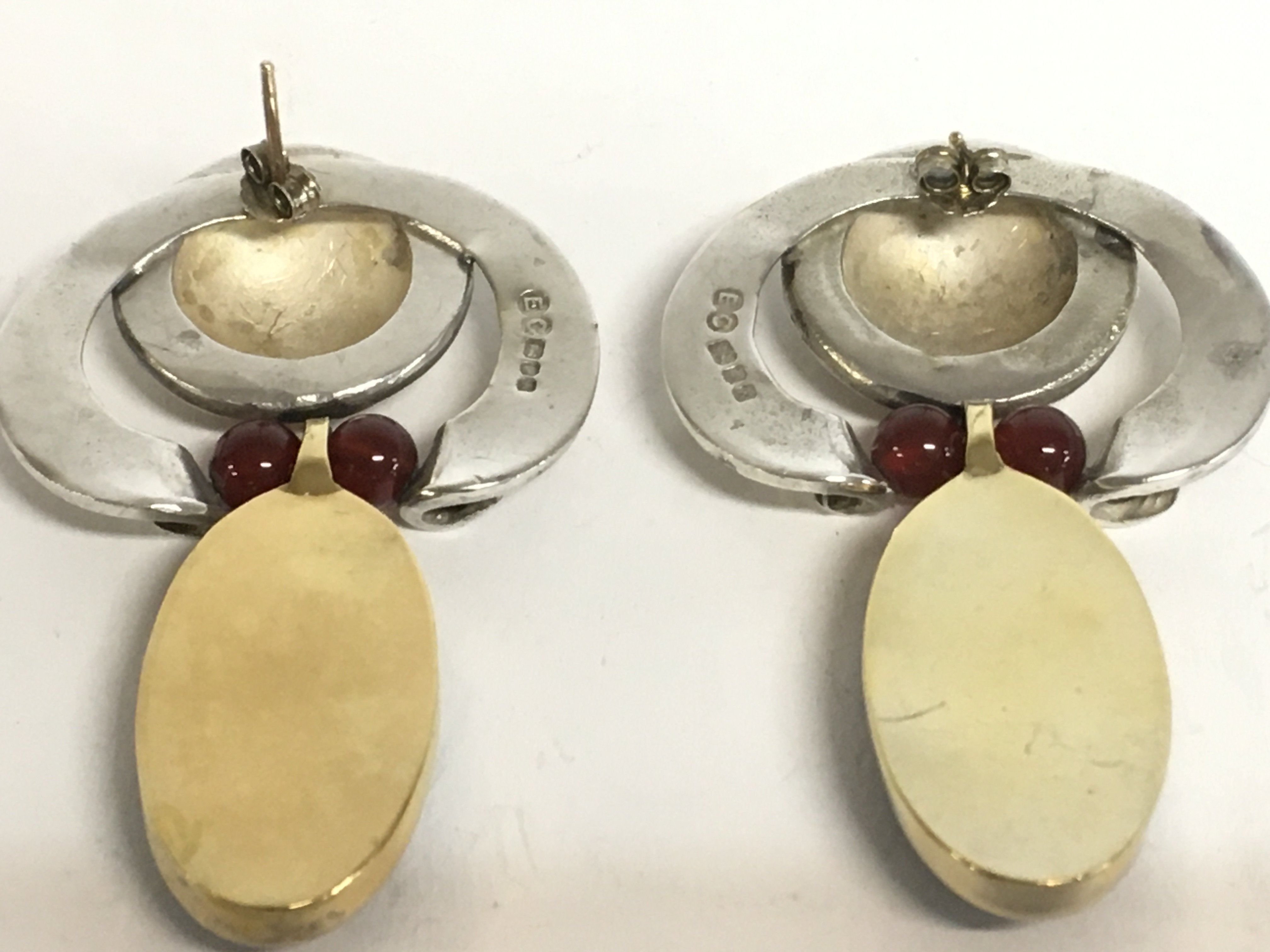 Eileen Coyne silver hallmarked and agate earrings. - Image 2 of 3