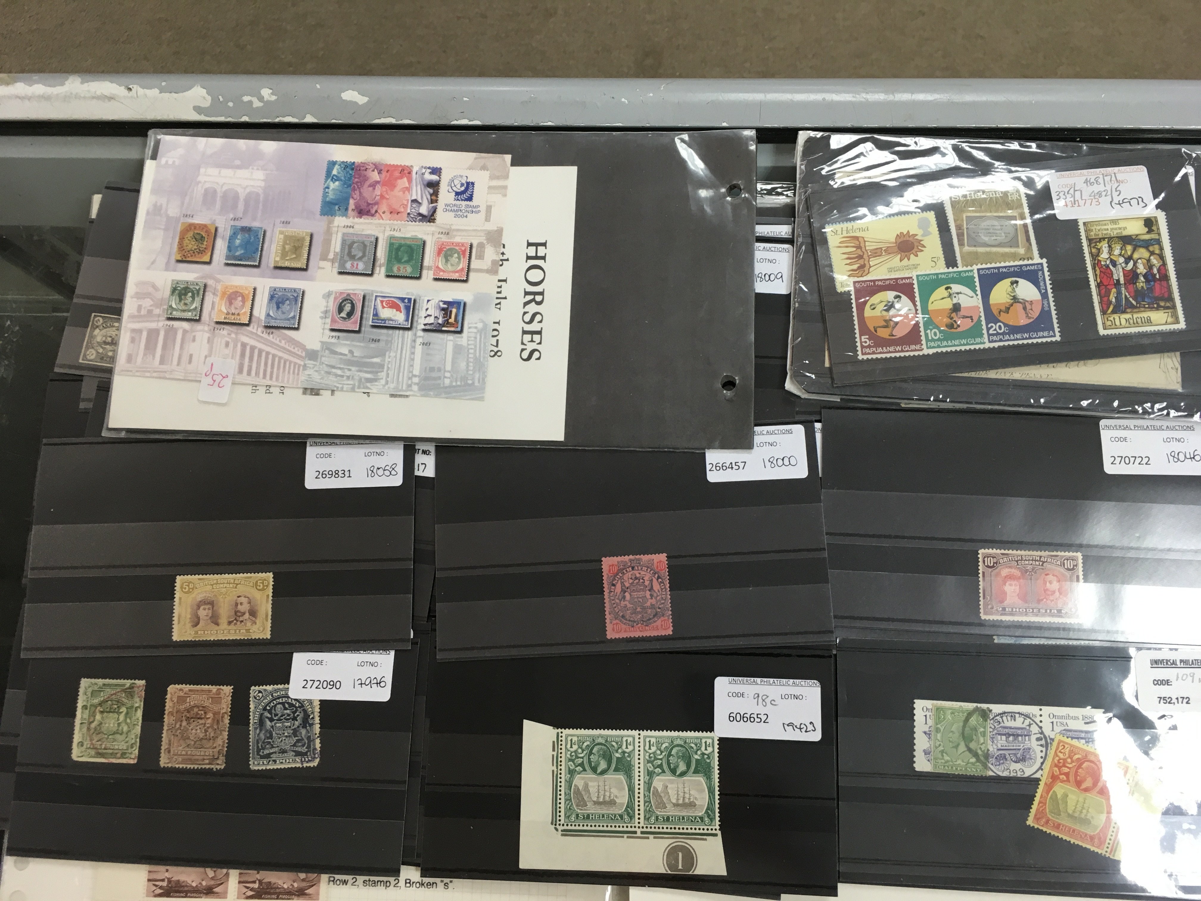 A collection of presented stamps including Victori - Image 8 of 10