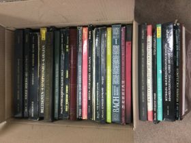 A box of classical music LPs. Shipping category D.