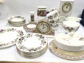 A Wedgwood tea set and other Wedgwood ceramics.
