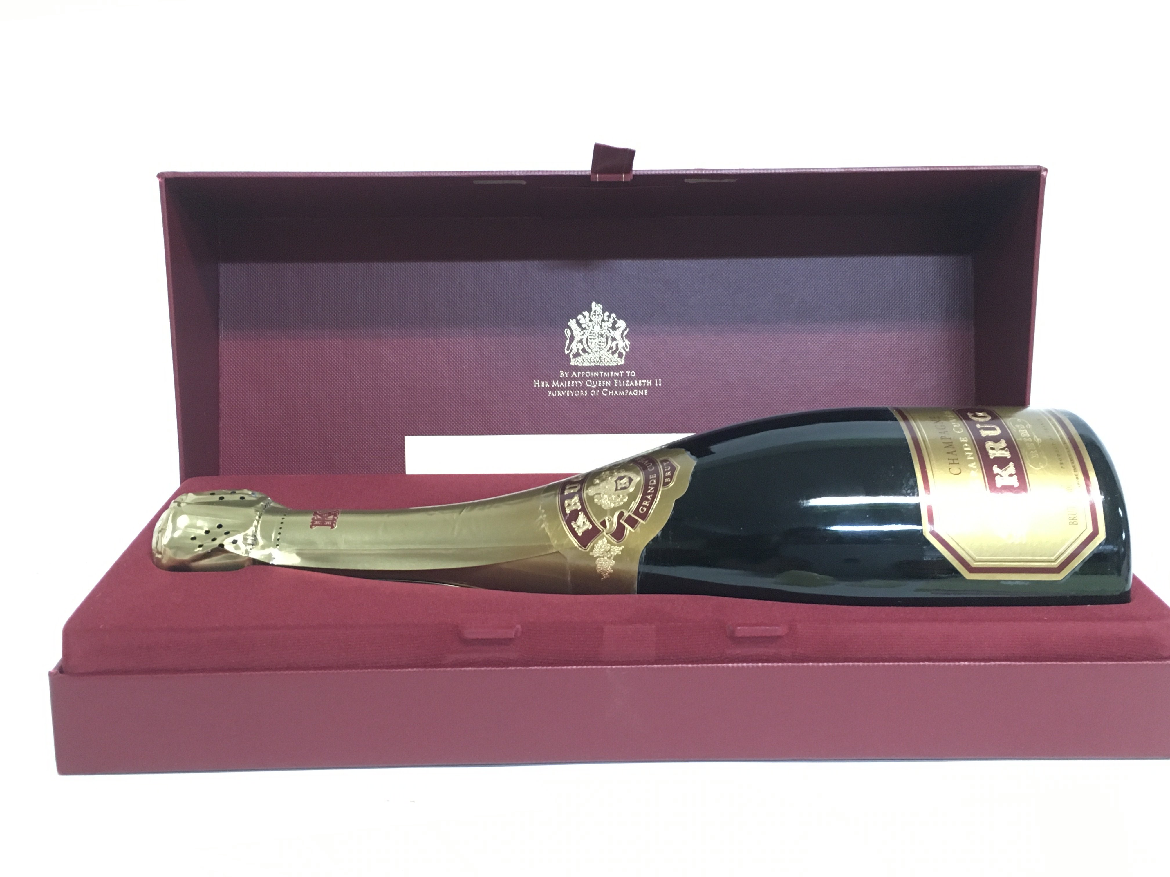 A boxed bottle of Krug Grande Cuvee, this lot cann