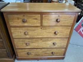 A large 5 drawer Victorian Chest of drawers. (D)