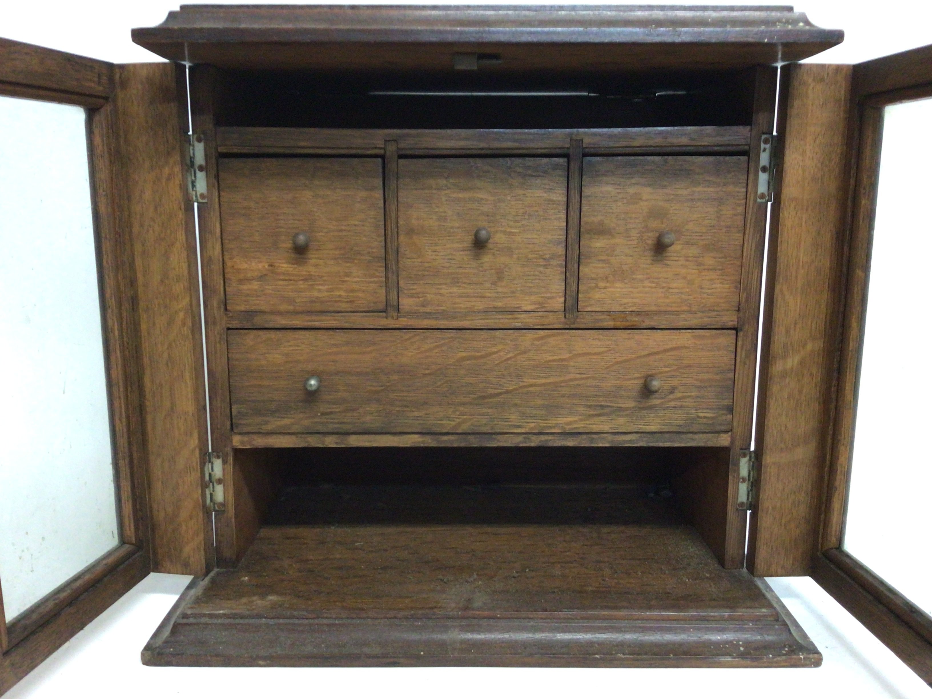 An oak spice cabinet. Dimensions 22.5x35x35cm lot - Image 2 of 2