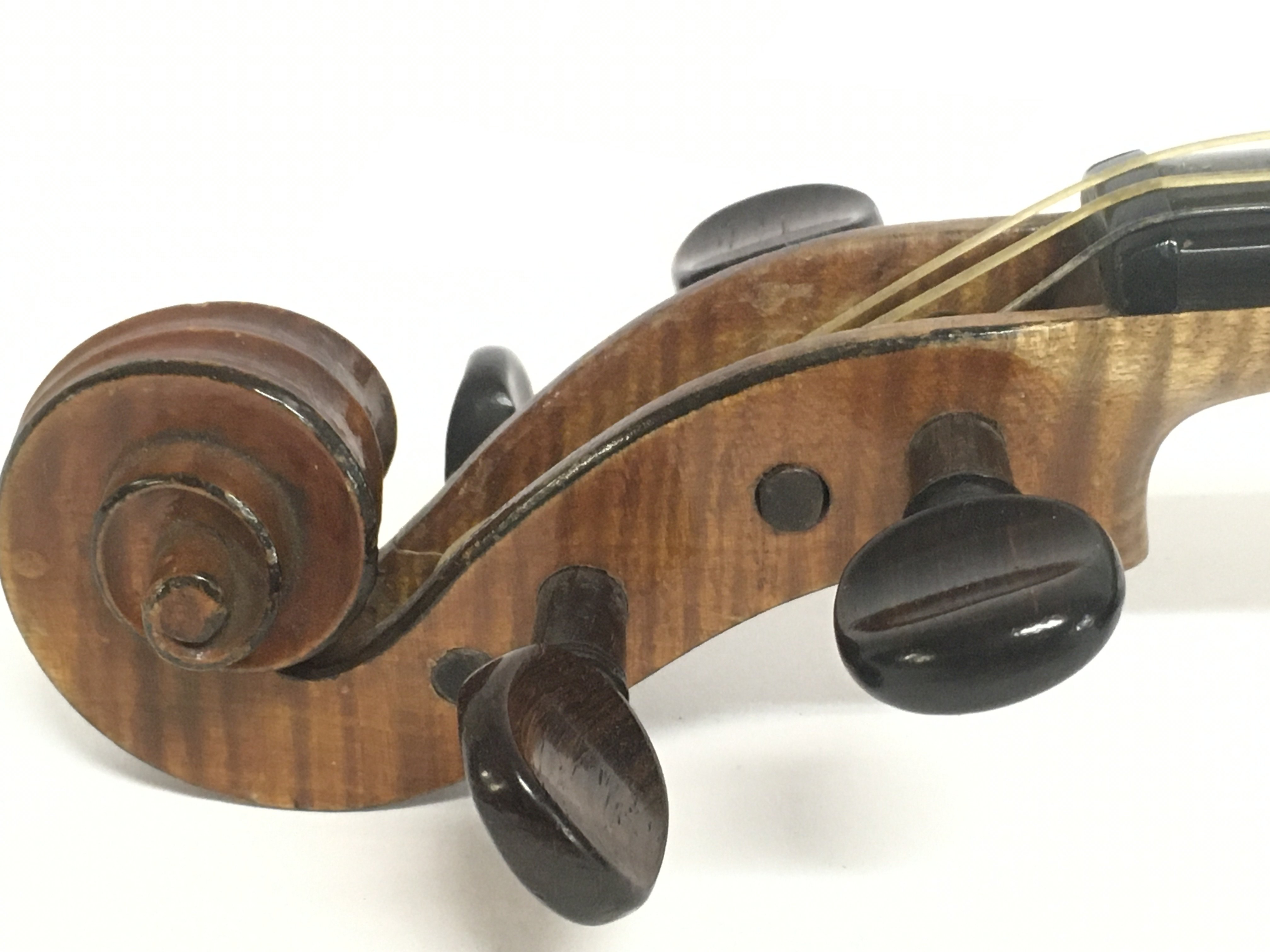 A cased Louis Genin 1909 Violin, no 193. Approxima - Image 7 of 12