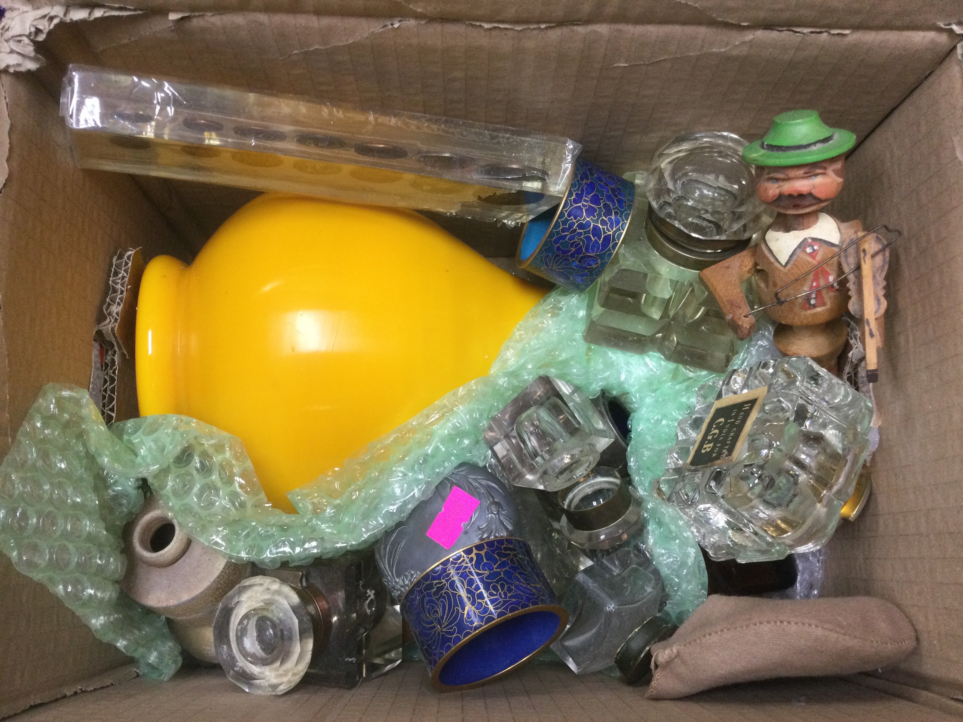 A box of oddments including inkwells, Cloisonne na