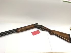 A Rizzini 12g over under 12g shotgun. 27 inch barr