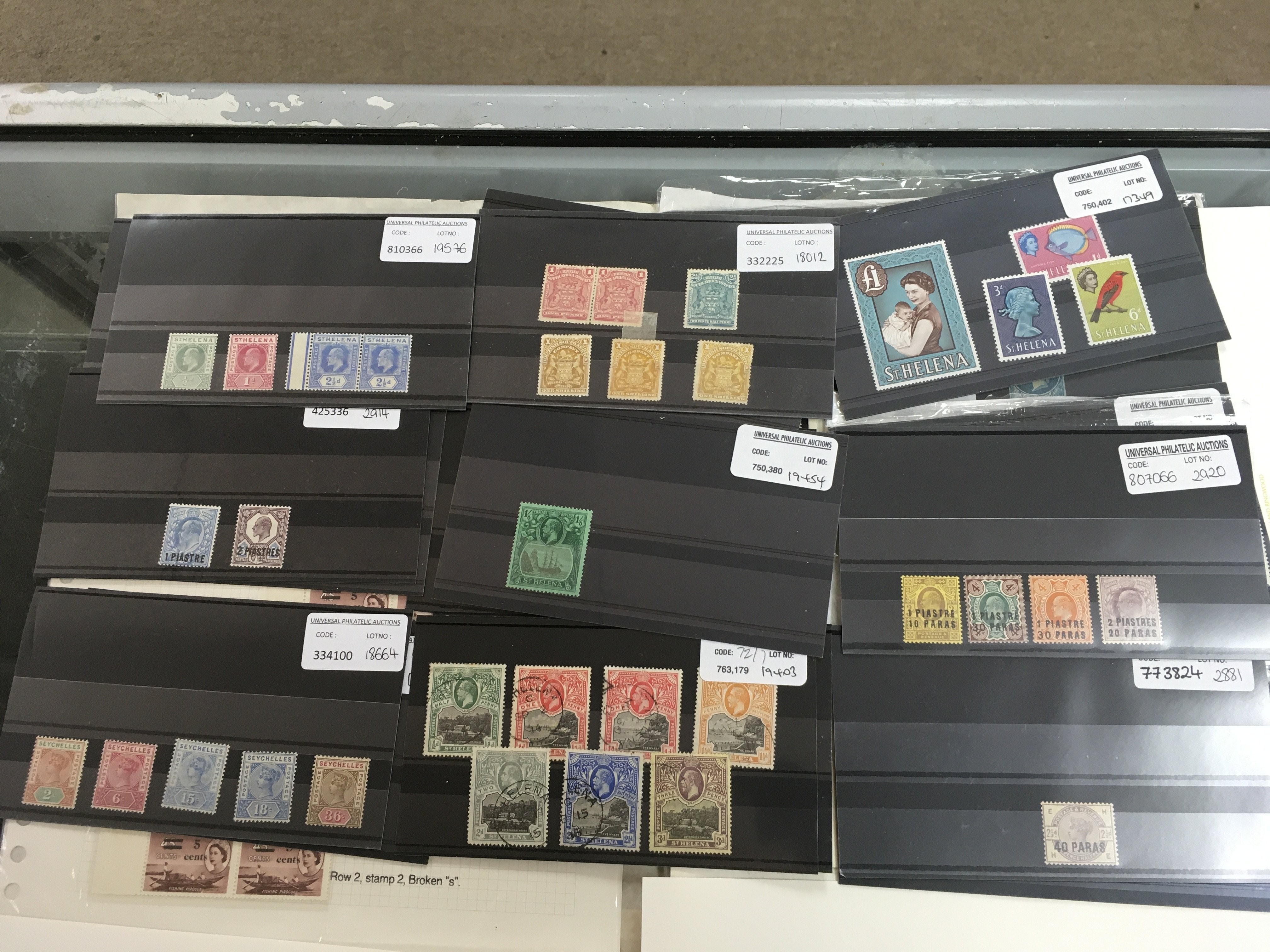 A collection of presented stamps including Victori - Image 6 of 10