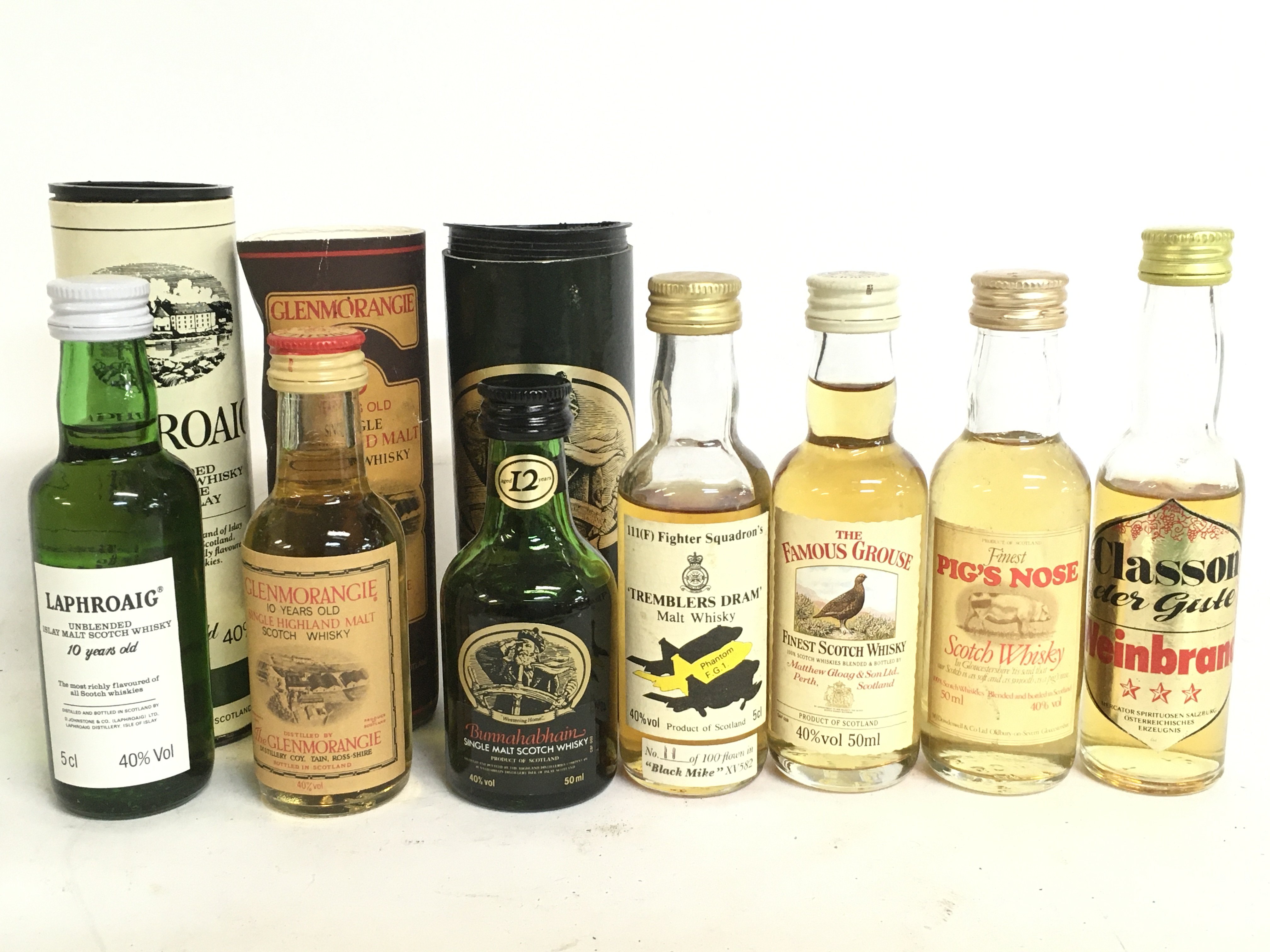 A collection of Whisky miniatures including Pigs N - Image 2 of 4