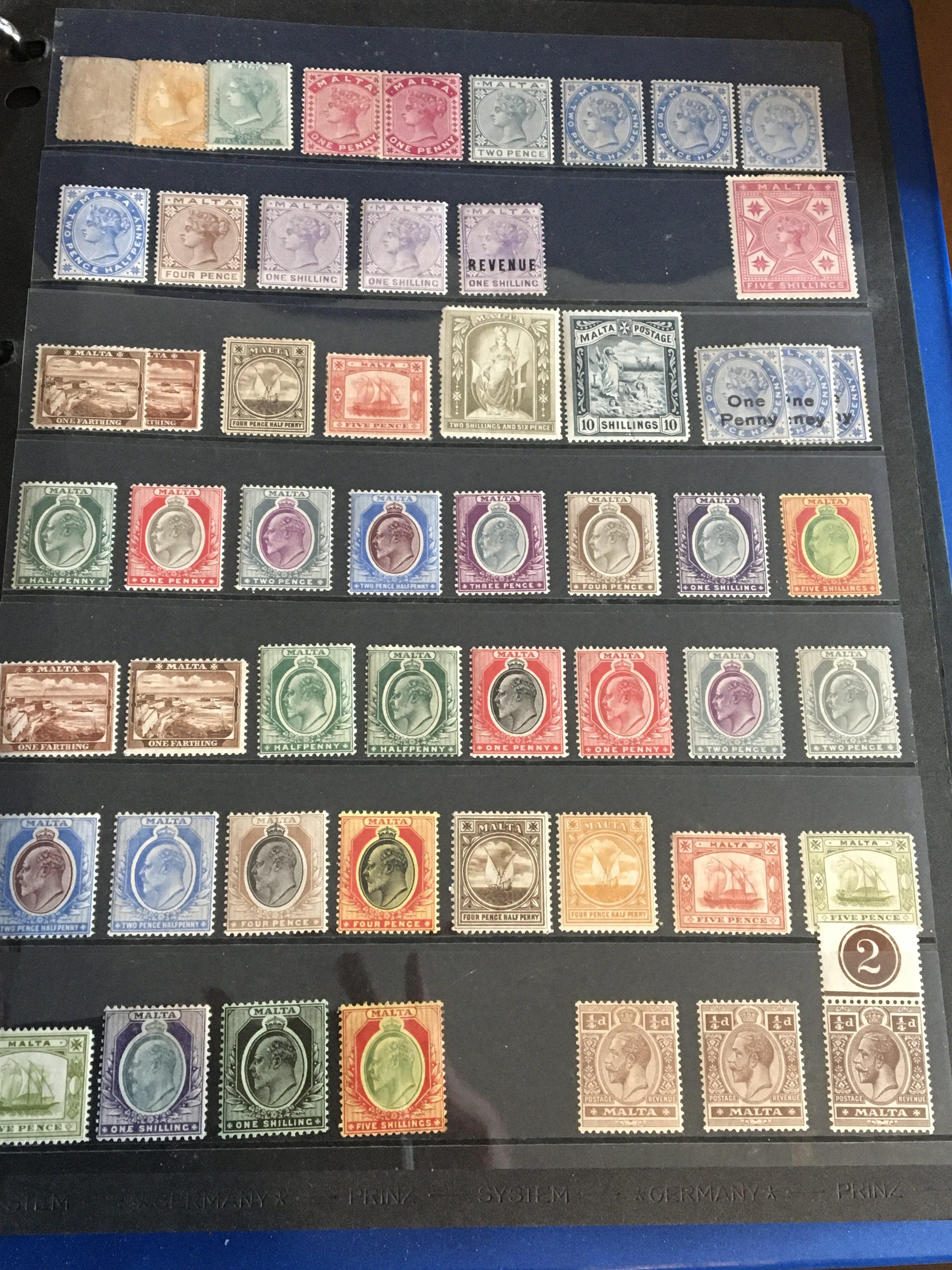 An album containing a good collection of stamps Ma - Bild 3 aus 3