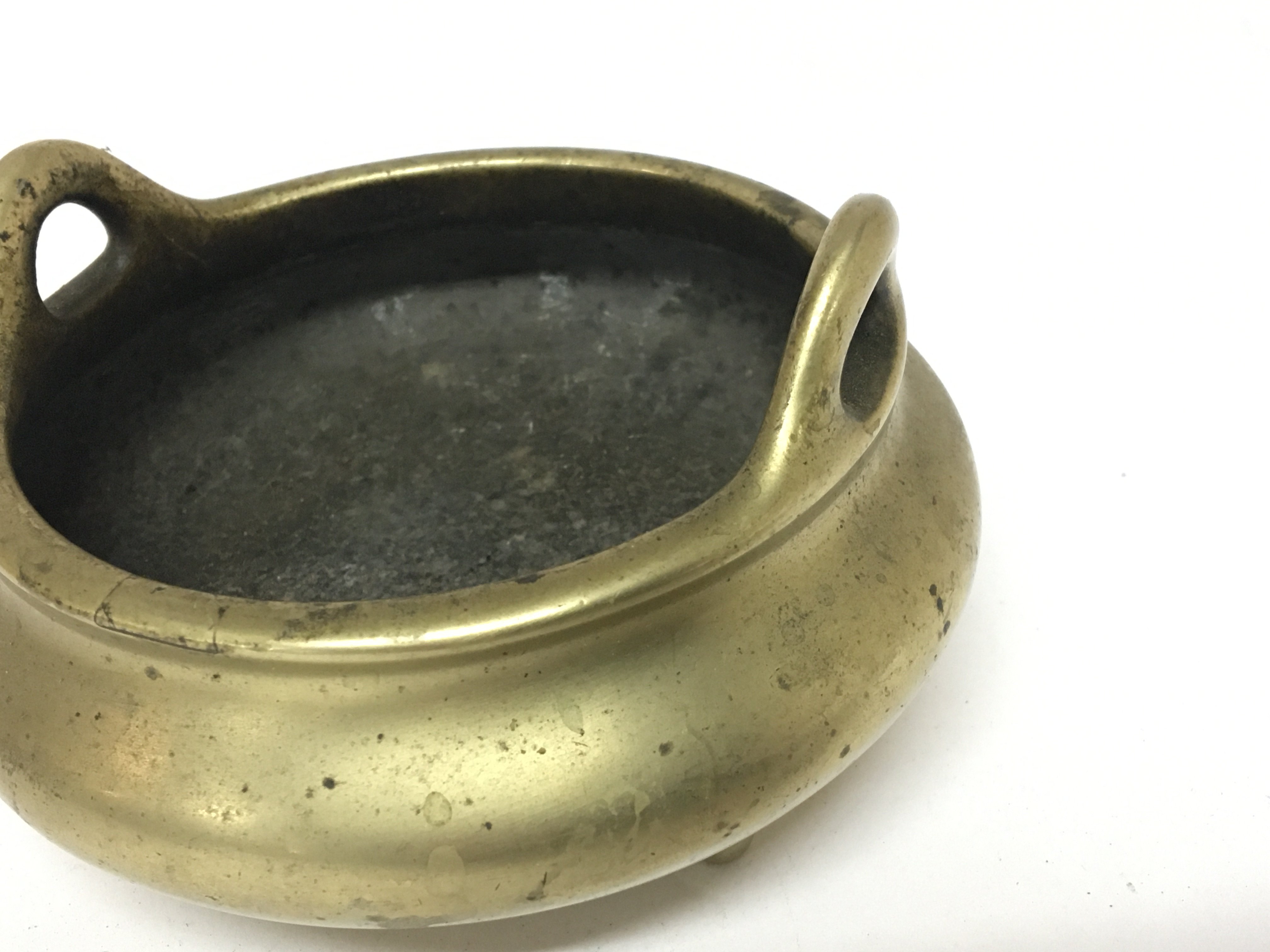 A 19th century Chinese brass open censer with rais - Bild 4 aus 4