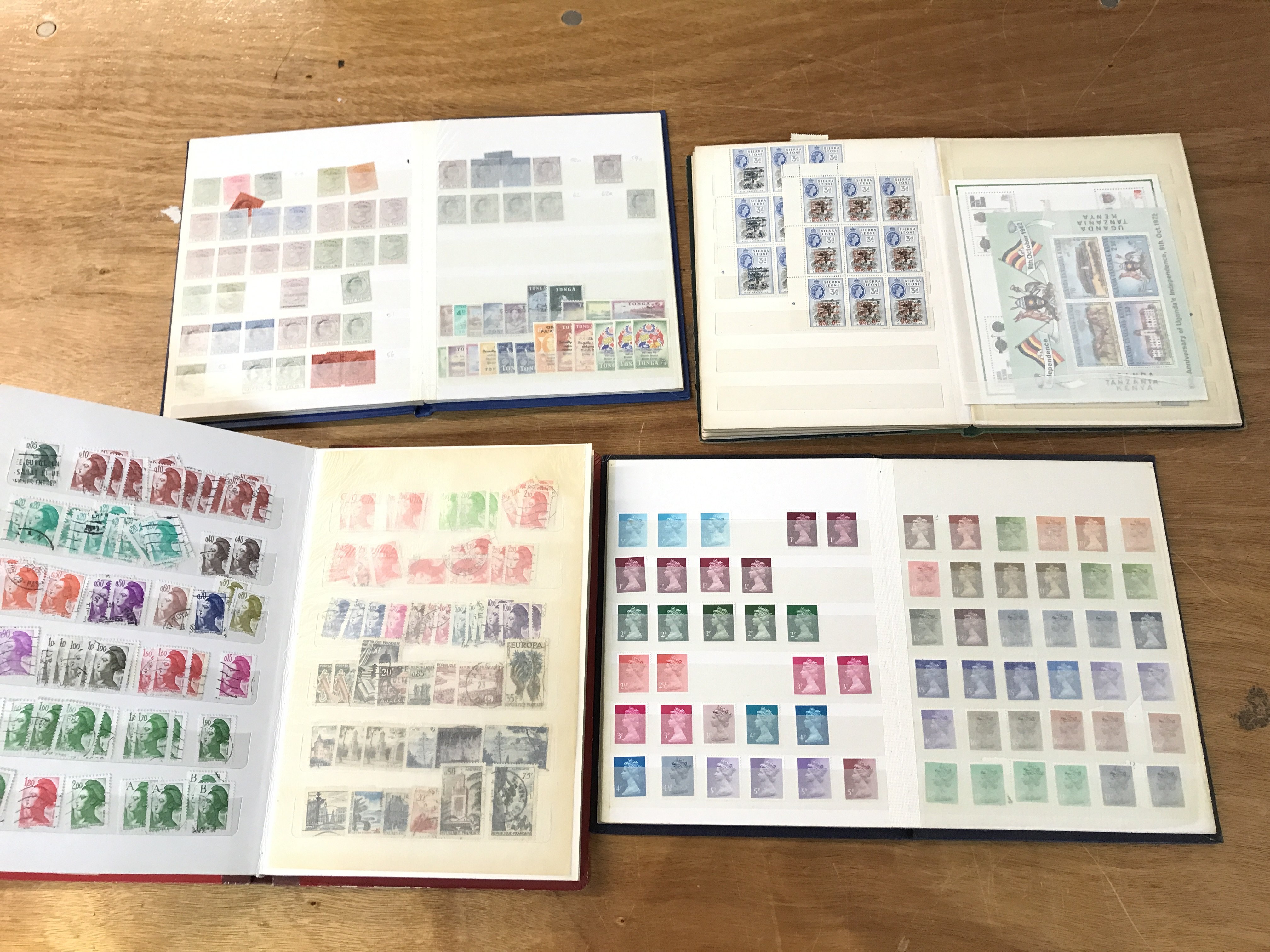 A collection of small stock books of stamps Britis - Bild 13 aus 14