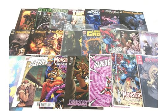 A box containing approximately 200 comics. Various - Image 3 of 11