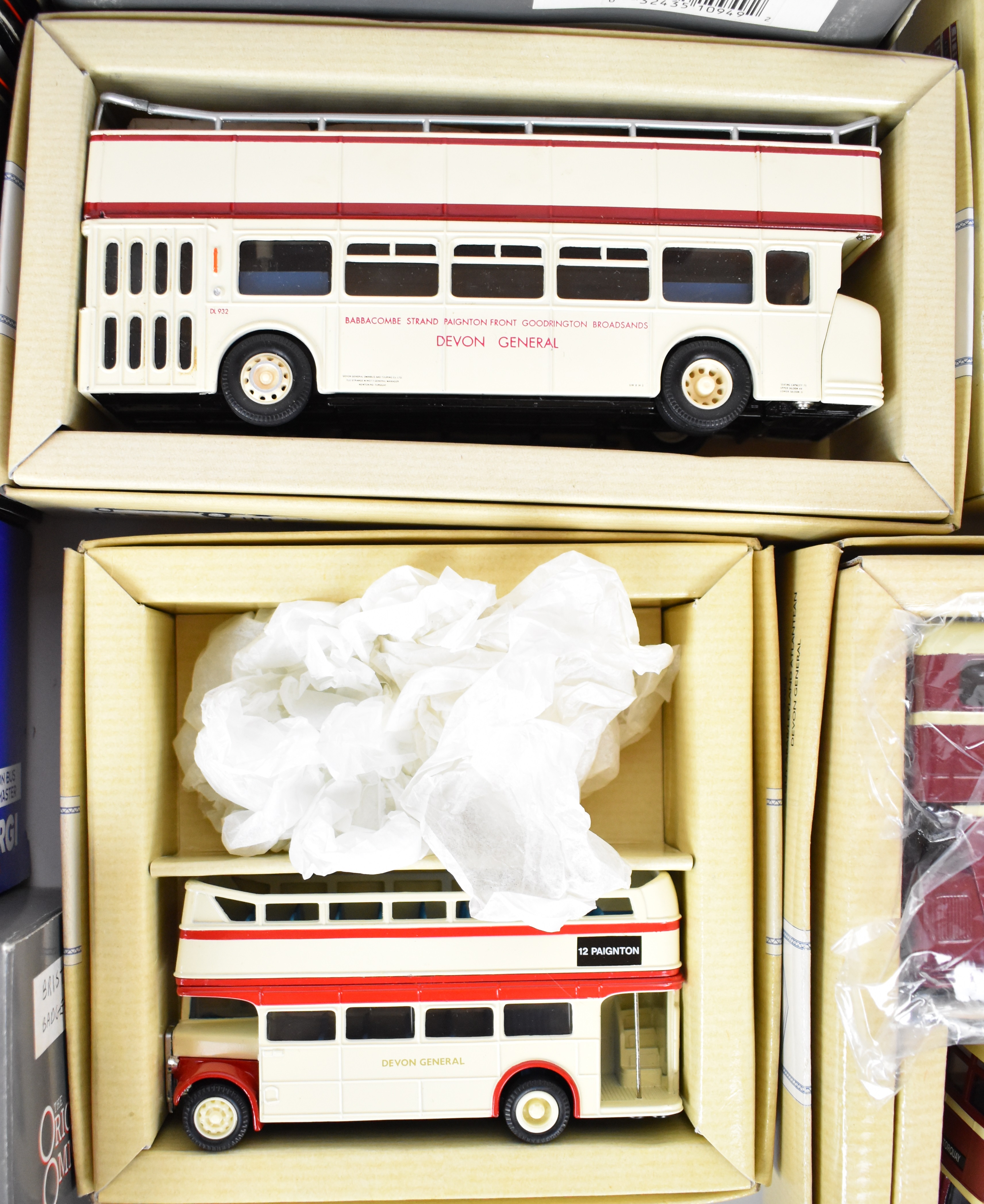 Eleven diecast model buses by Corgi, Exclusive First Editions (EFE) and The Original Omnibus - Image 4 of 5